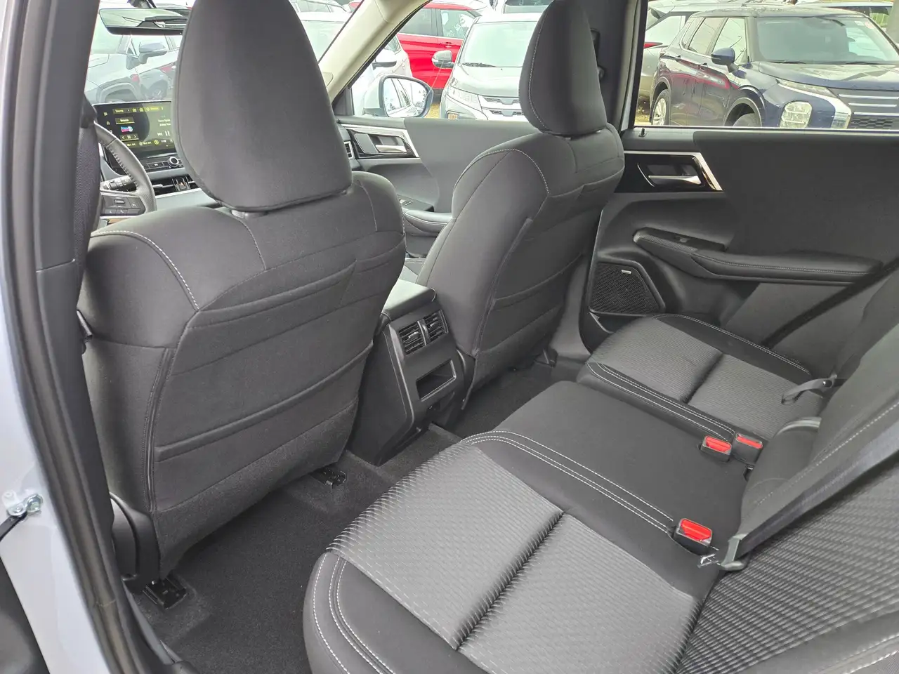 Mitsubishi Outlander снимка Mitsubishi Outlander