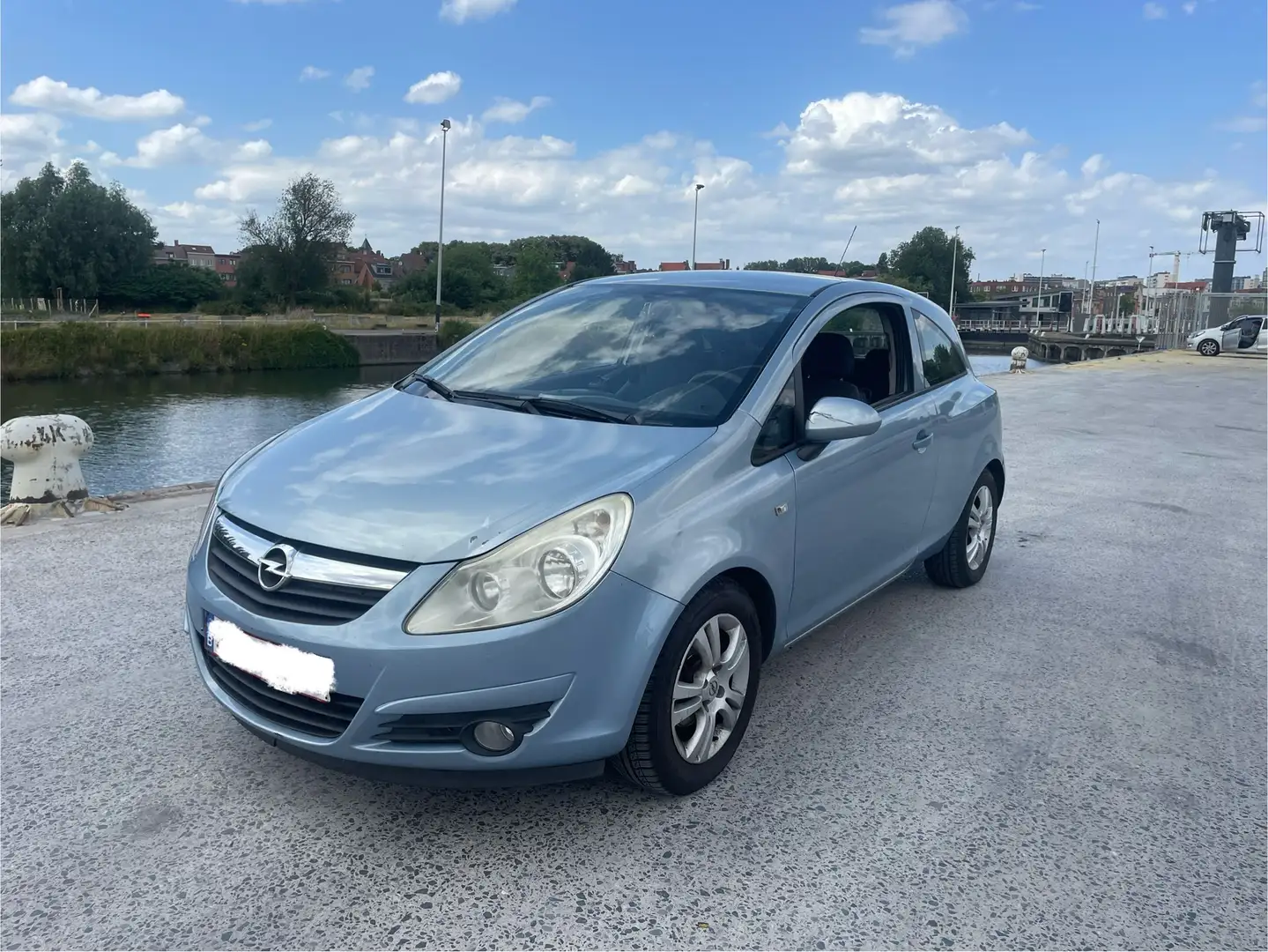 Opel Corsa 1.2 - 1