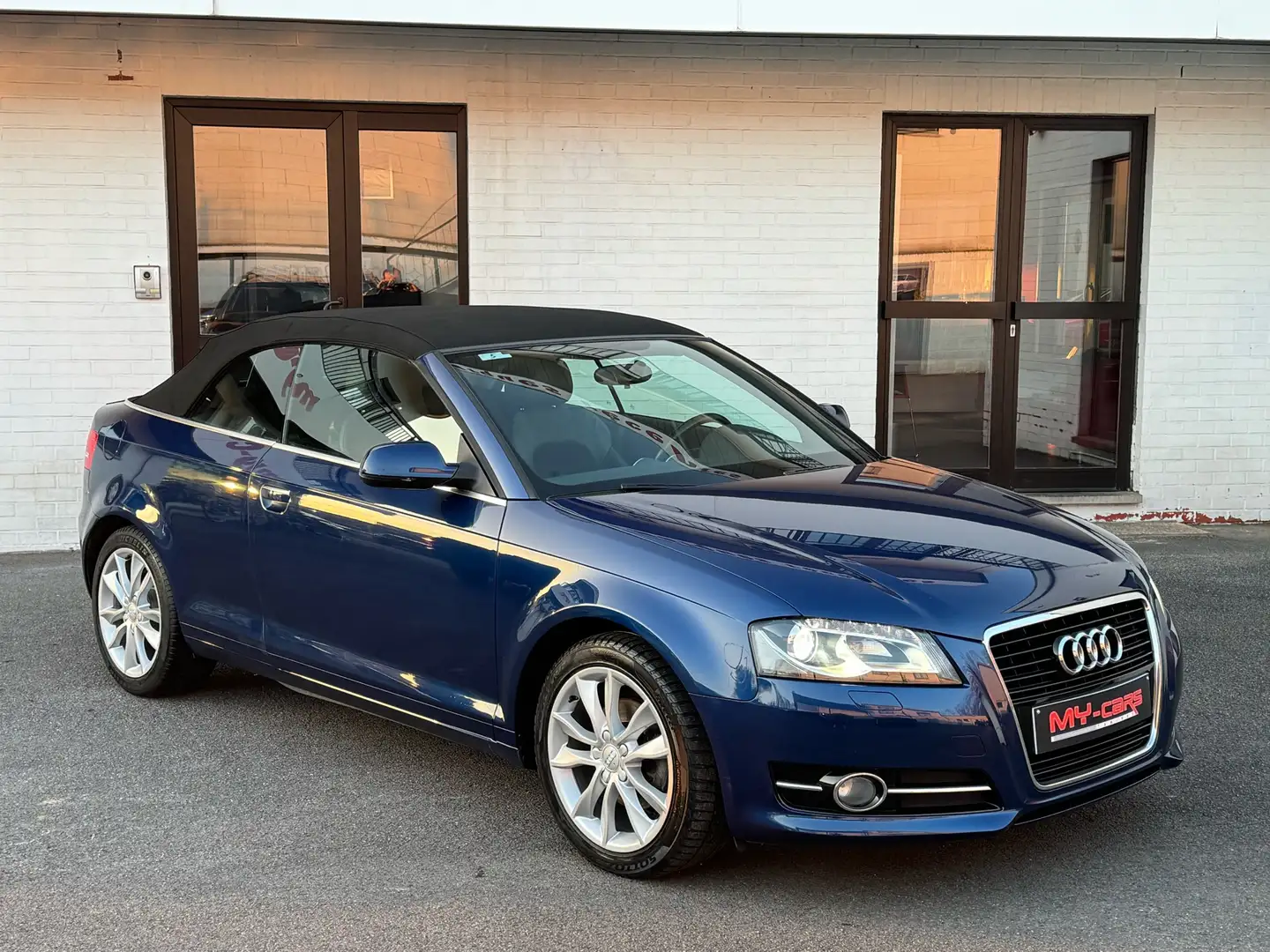 Audi A3 CABRiOLET 1.4 TFSI AMBITION GPS CUIR XENON Bleu - 2