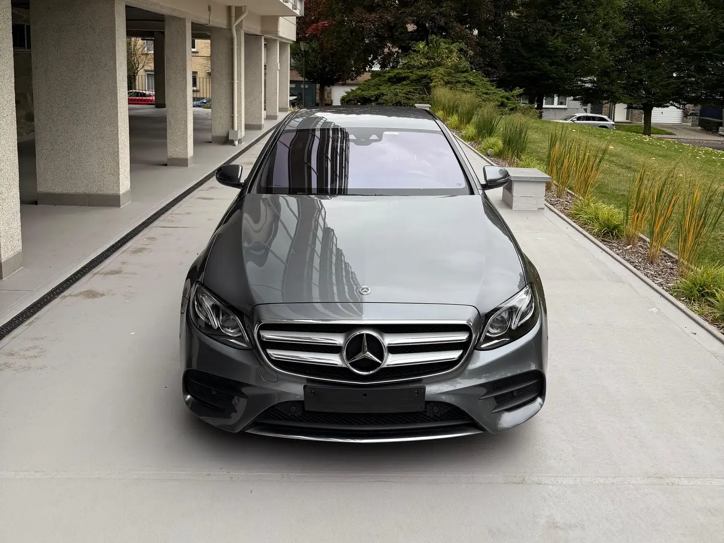 Mercedes-Benz E 250 Pack amg Argent - 2