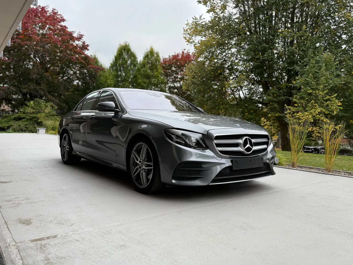 Mercedes-Benz E 250 Pack amg Argent - 1