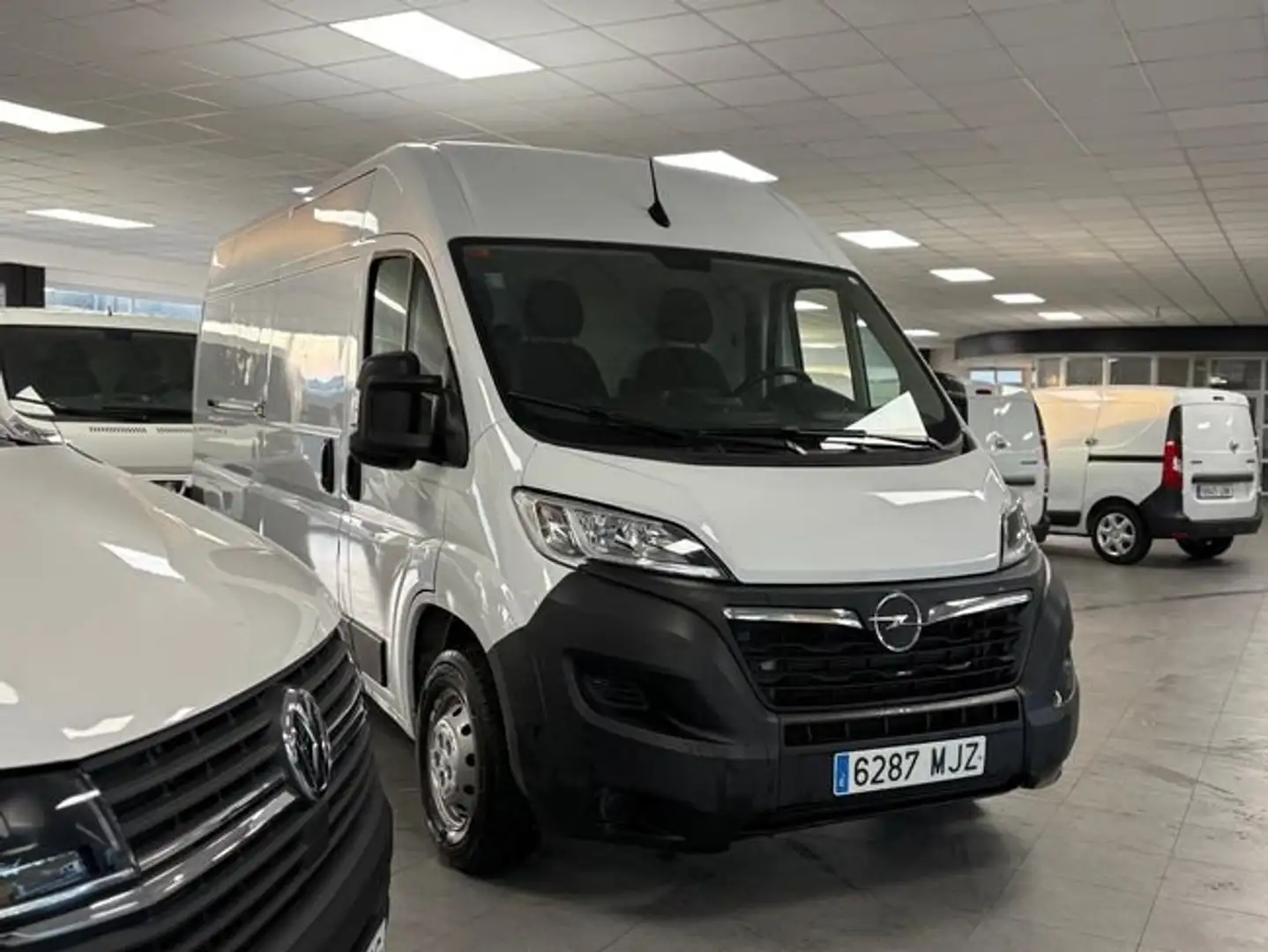 Opel Movano Furgón 3.5T Heav L3H2 2.2BlueHDi 140 MT Blanco - 2