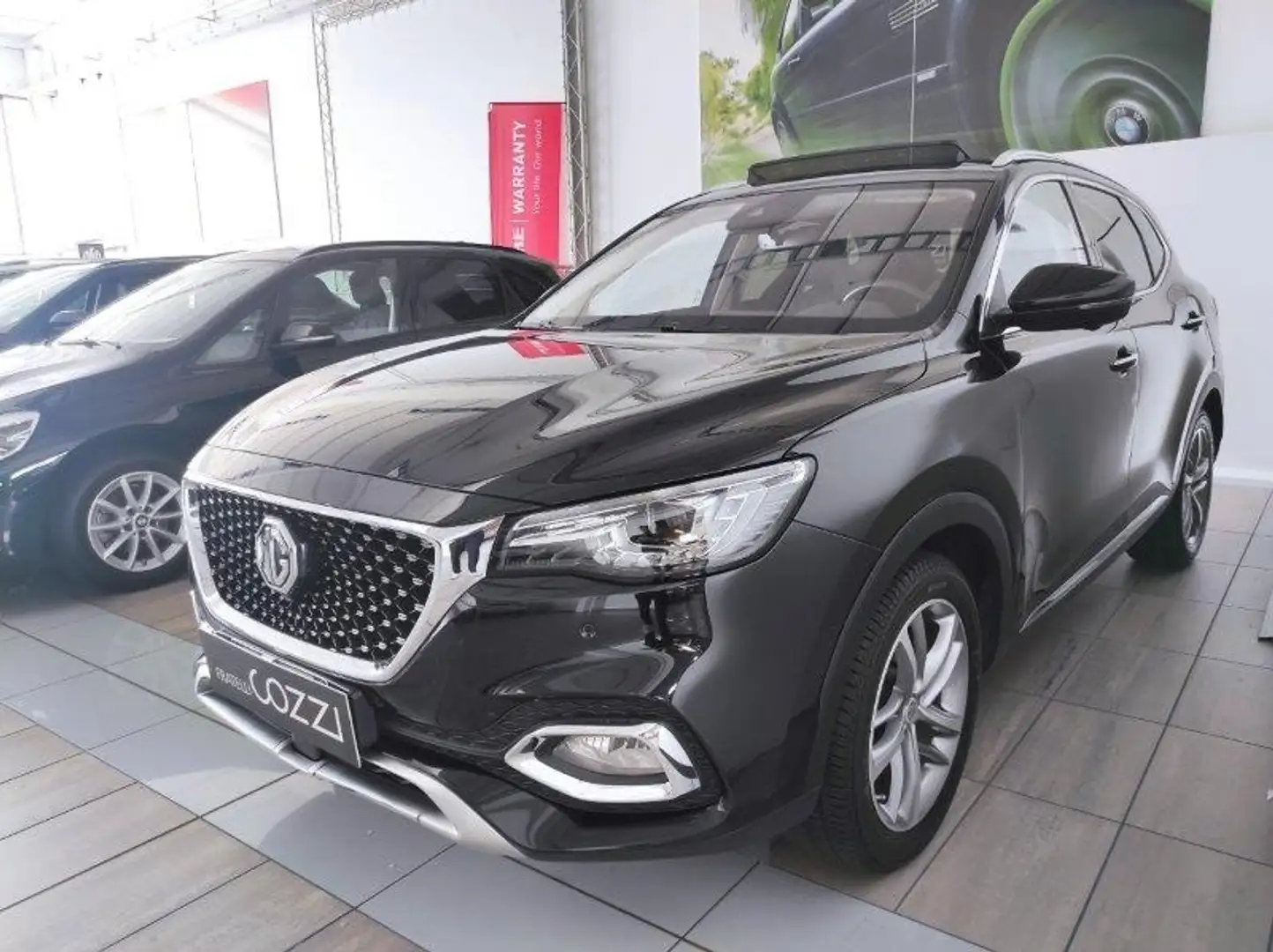 MG HS (2022-->) - HS 1.5T-GDI AT Luxury Nero - 2