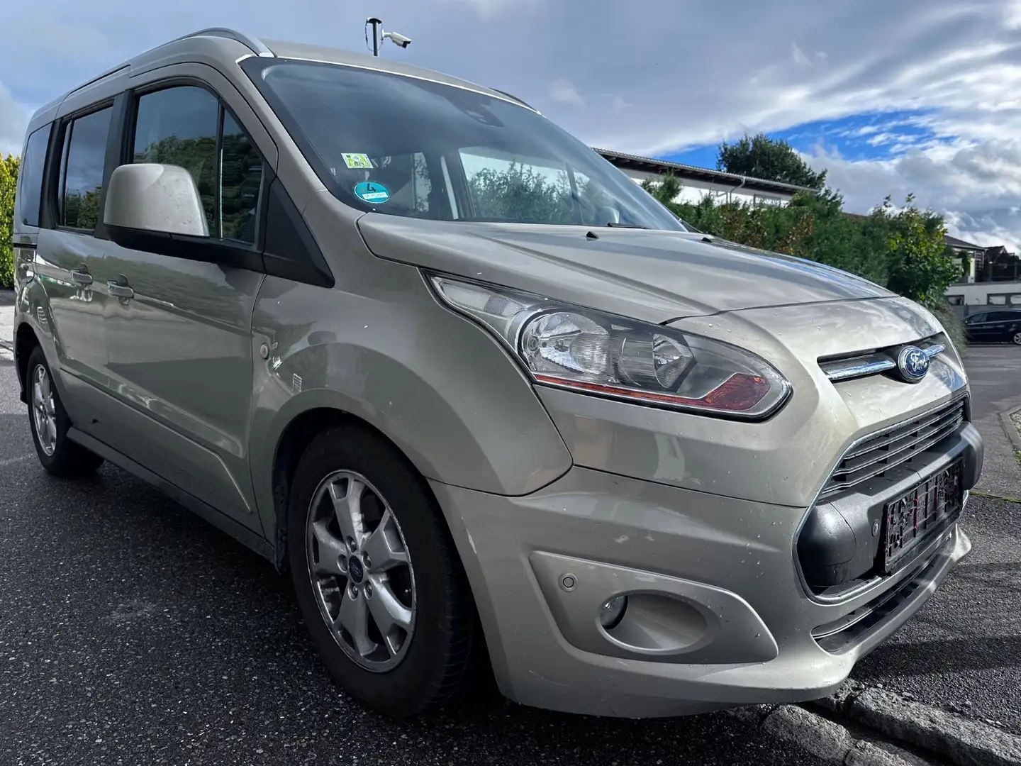 Ford Tourneo Connect Titanium TEMPOMAT/PANO Silber - 1