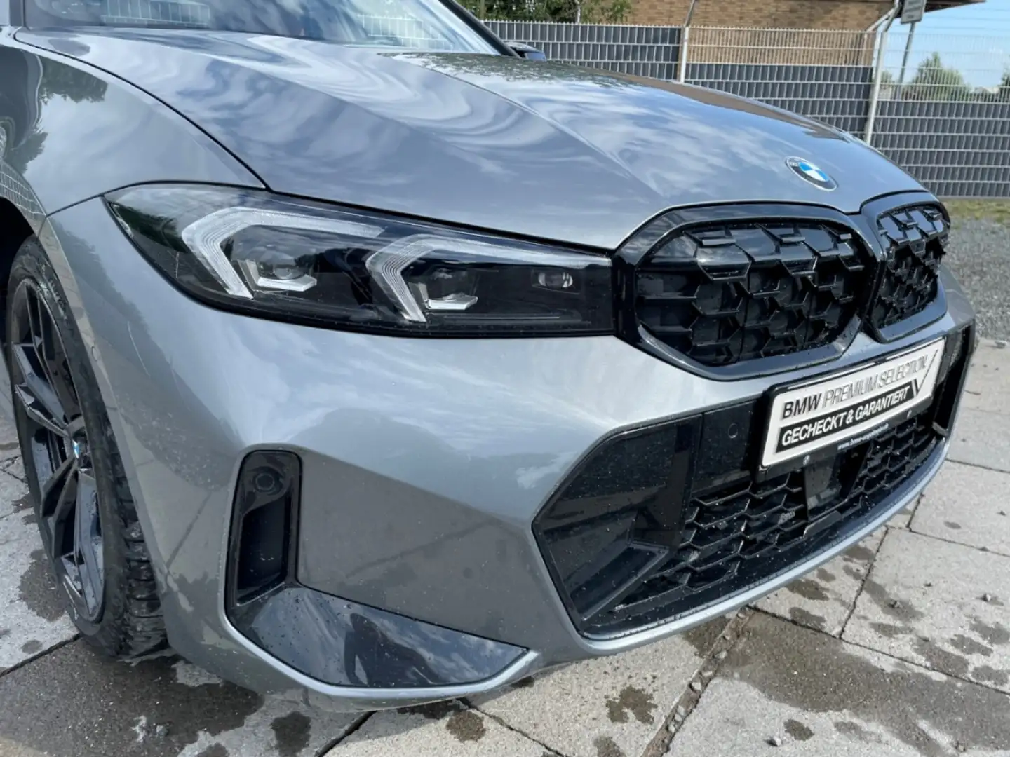 BMW 340 xDrive LM 19'' Har/Kar Head-Up M Sport Pro! Grau - 2