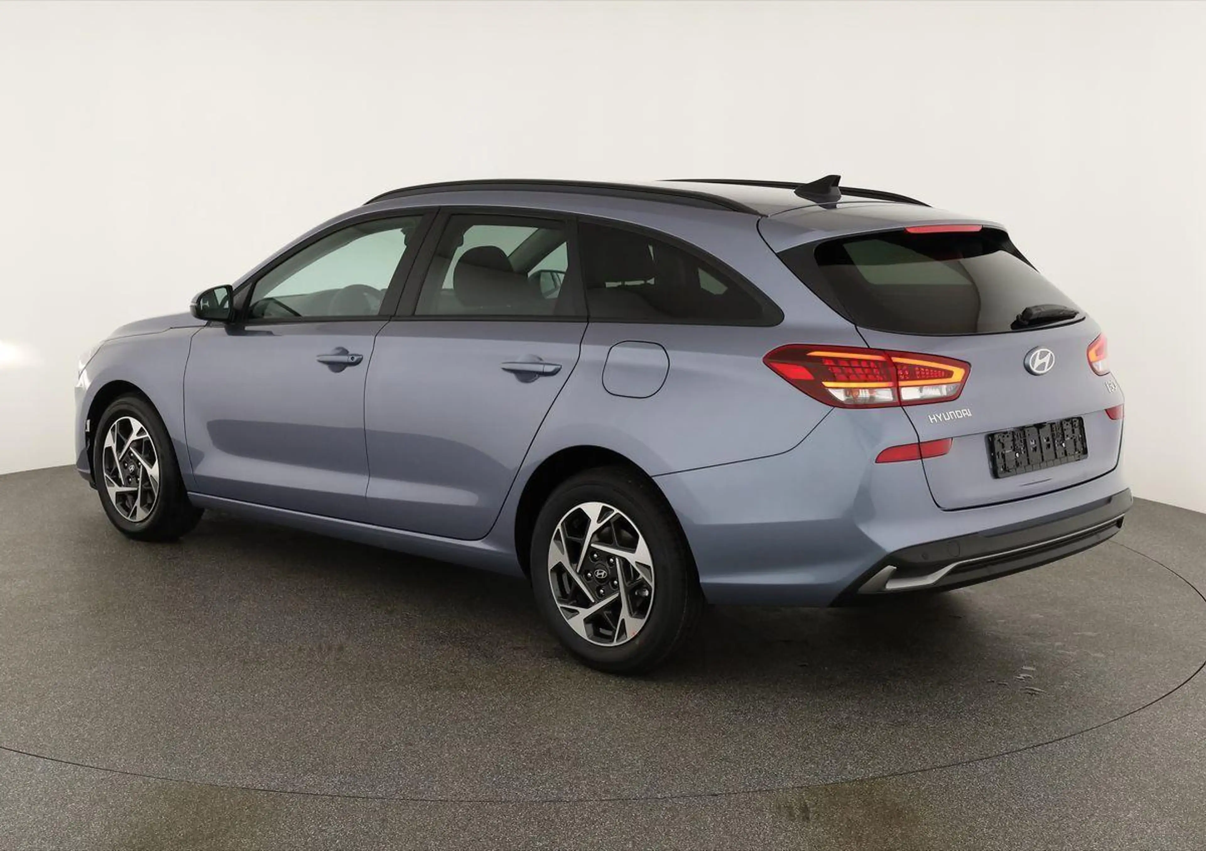 Hyundai i30 Kombi 1.6 T-GDI DCT, Navi, Kamera, 16-Zoll, 5 J... — photo 3