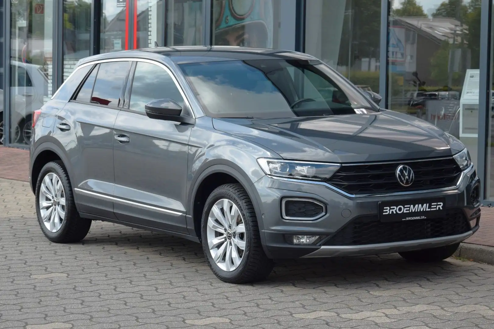 Volkswagen T-Roc Sport ACT DSG Grijs - 1