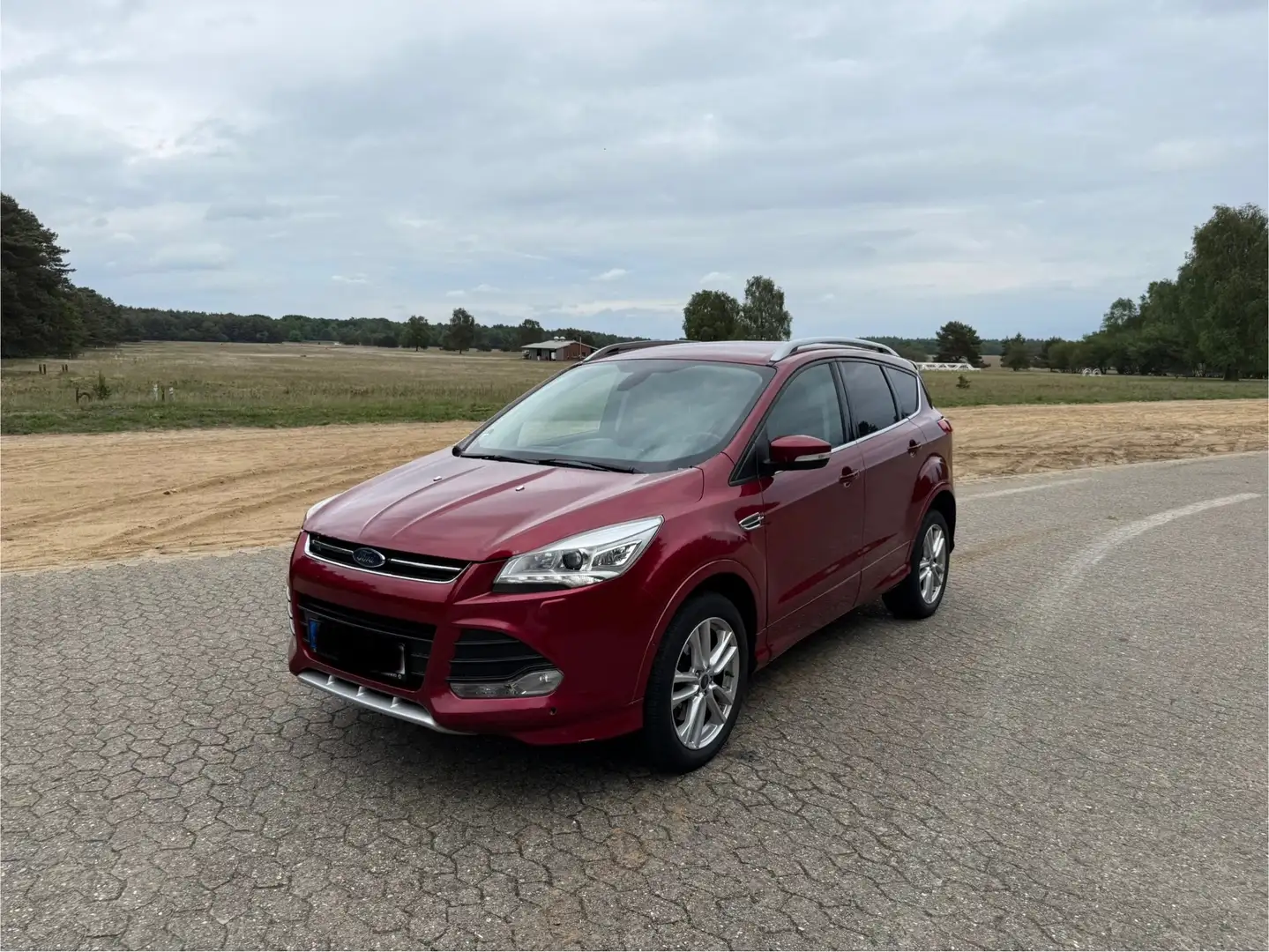 Ford Kuga Kuga Diesel 2.0 TDCi 4x4 Aut. Individual Rot - 1