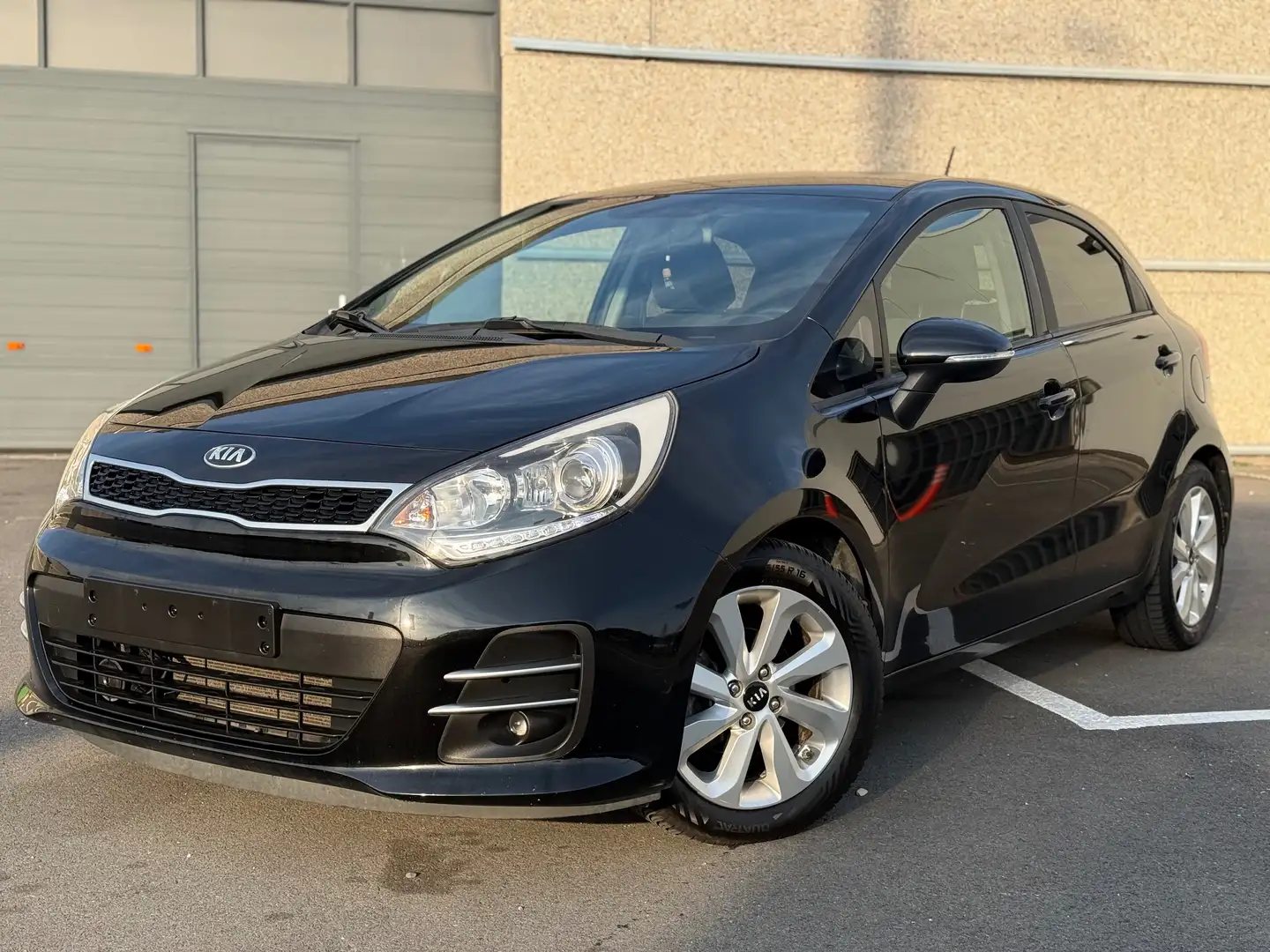 Kia Rio Rio 1.2i NAVI PRO / EURO 6B / AIR CO /GARANTIE 1AN - 1