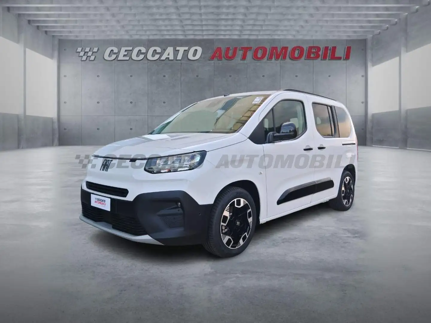 Fiat Doblo Doblo Passo Corto 1.5 d Doblo 130cv auto Bianco - 1