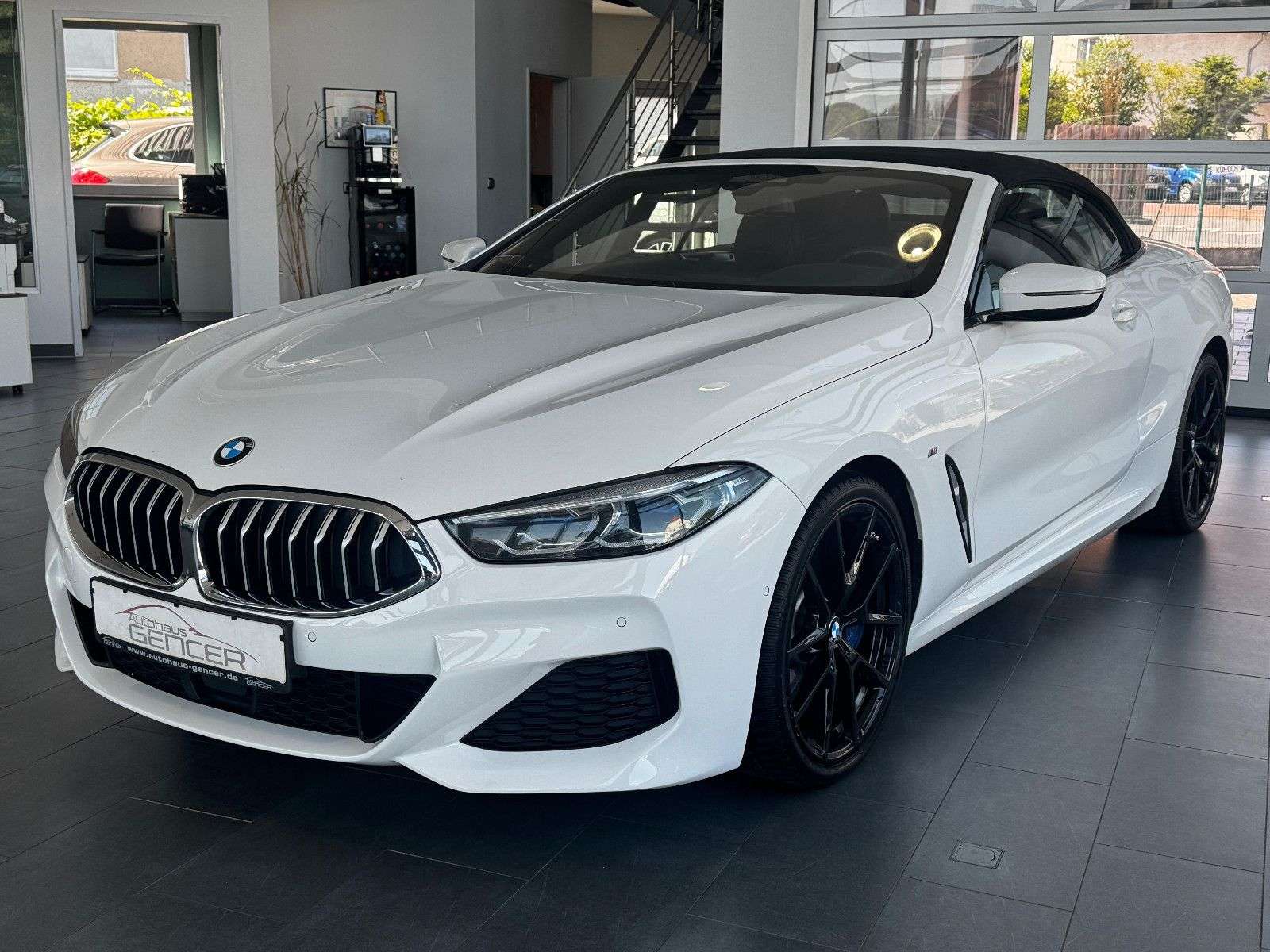 BMW 840