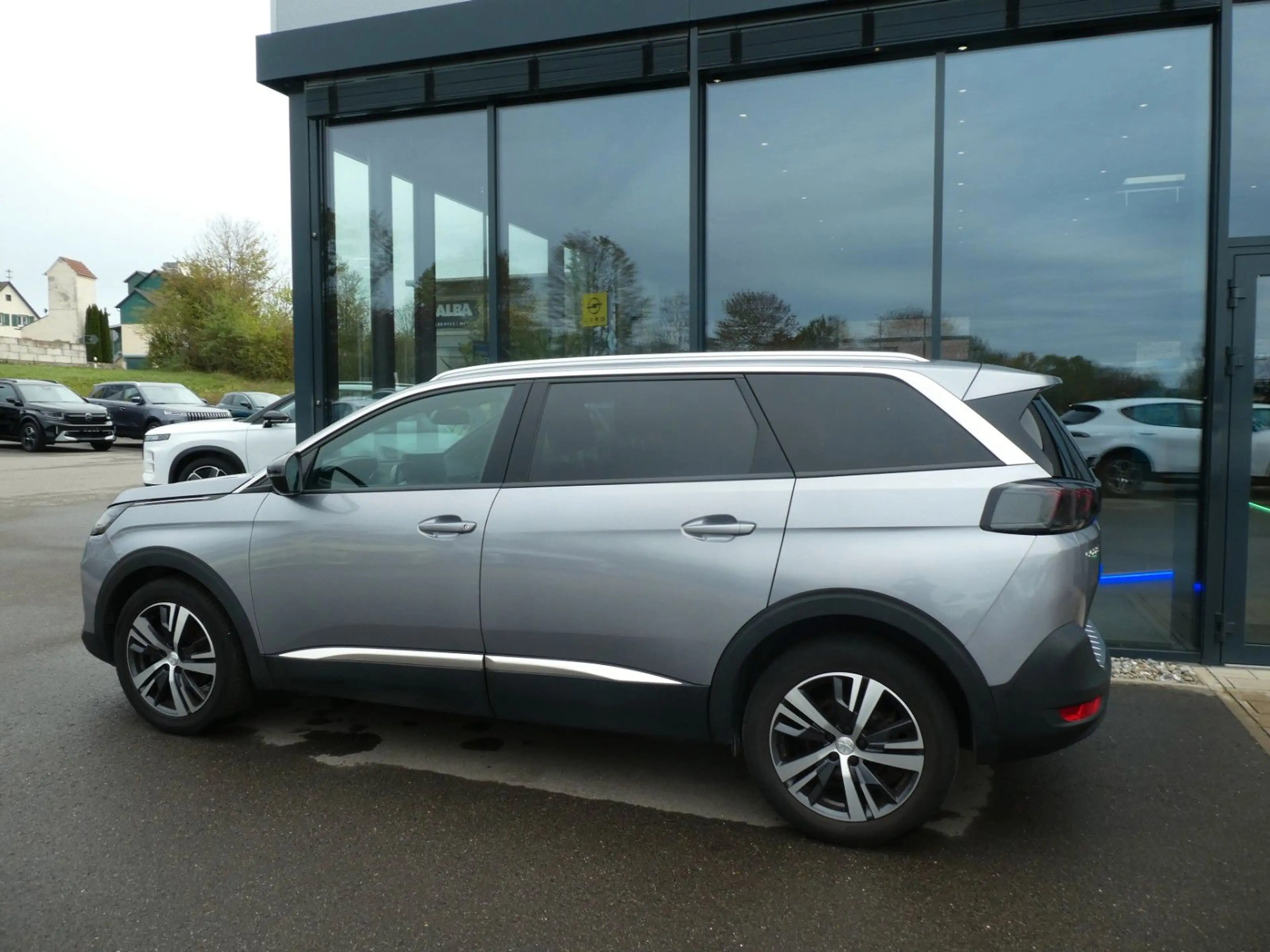 Peugeot 5008 Allure Pack, Klima, SHZ, PDC, Kamera, LED — photo 4