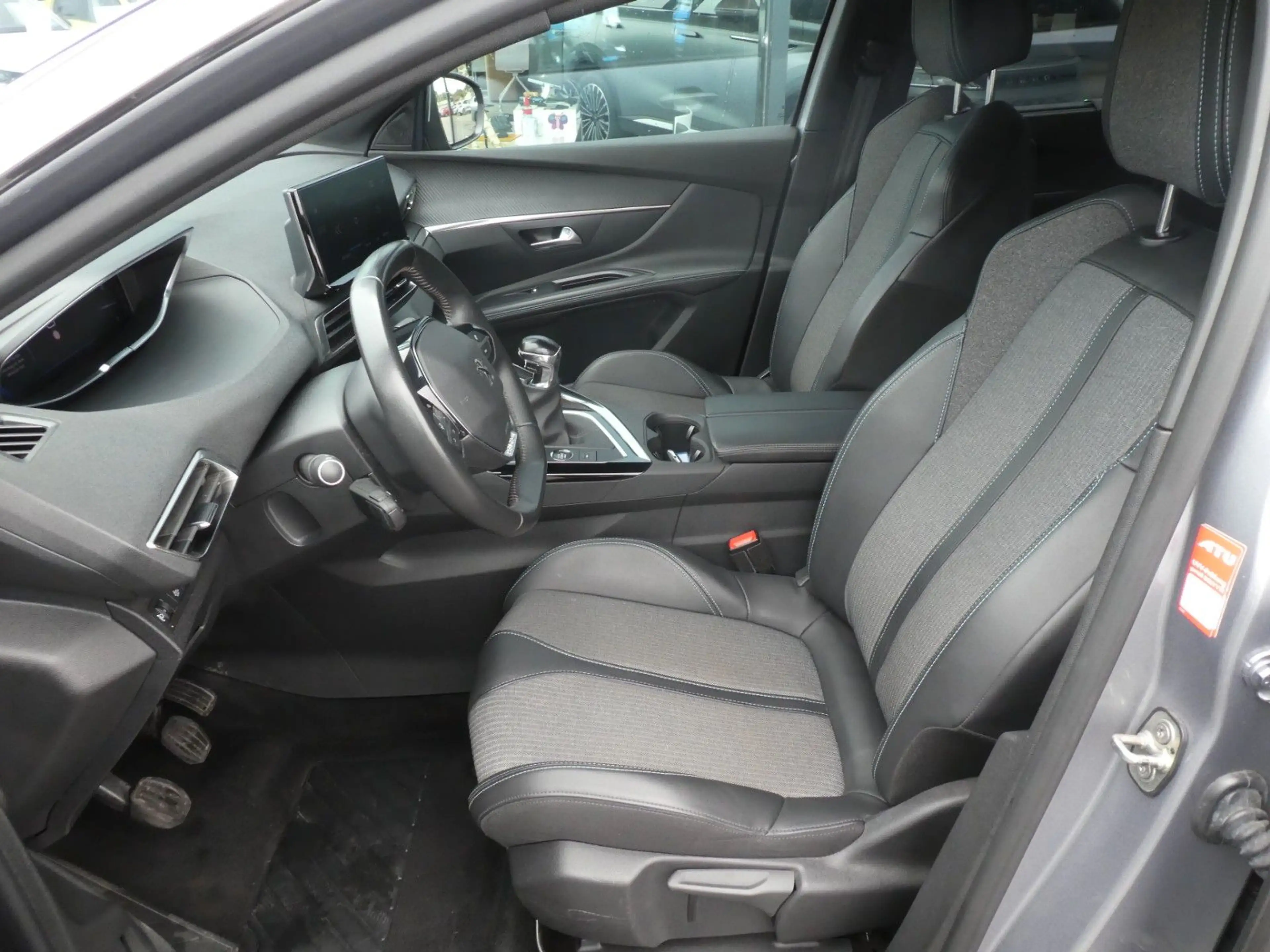 Peugeot 5008 Allure Pack, Klima, SHZ, PDC, Kamera, LED — photo 10
