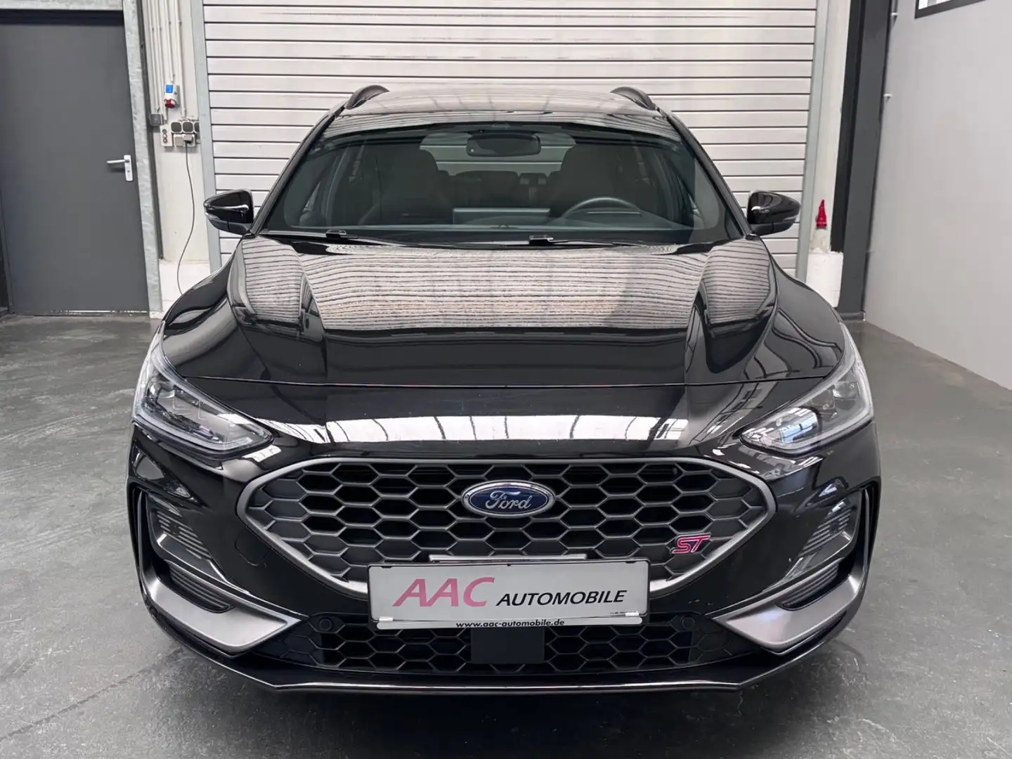 Ford Focus Turnier ST X/Panorama/Keyless/AHK/HUD Schwarz - 2