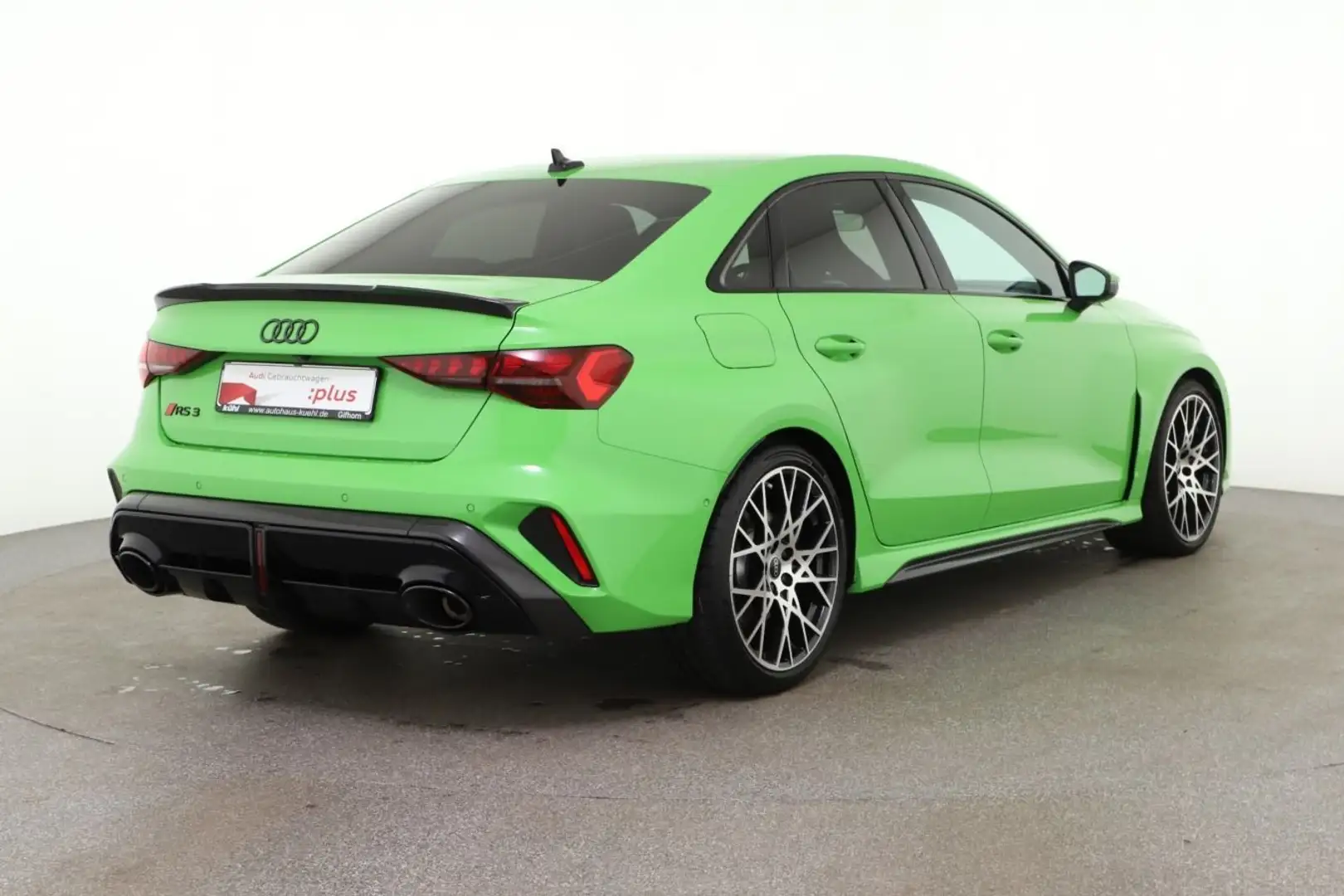 Audi RS3 TFSI Q S tronic Vmax 280 km/h RS- Grün - 2
