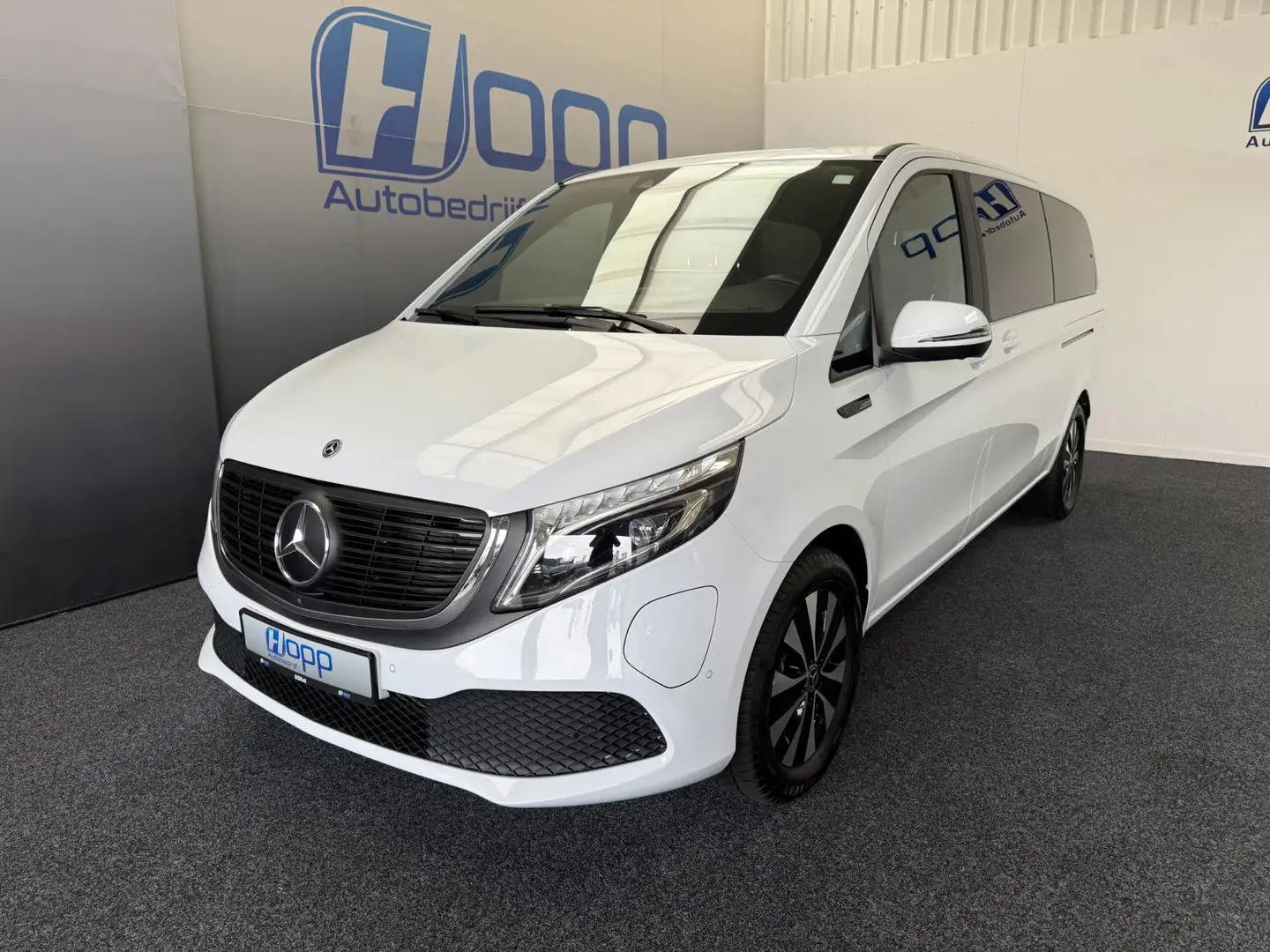 Mercedes-Benz EQV 300 L3 - 8 Pers. - 360 - Elec. Schuifd. - Vol Opties - Wit - 1