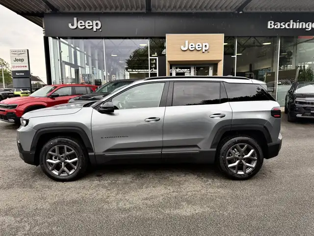 Jeep Compass view 5