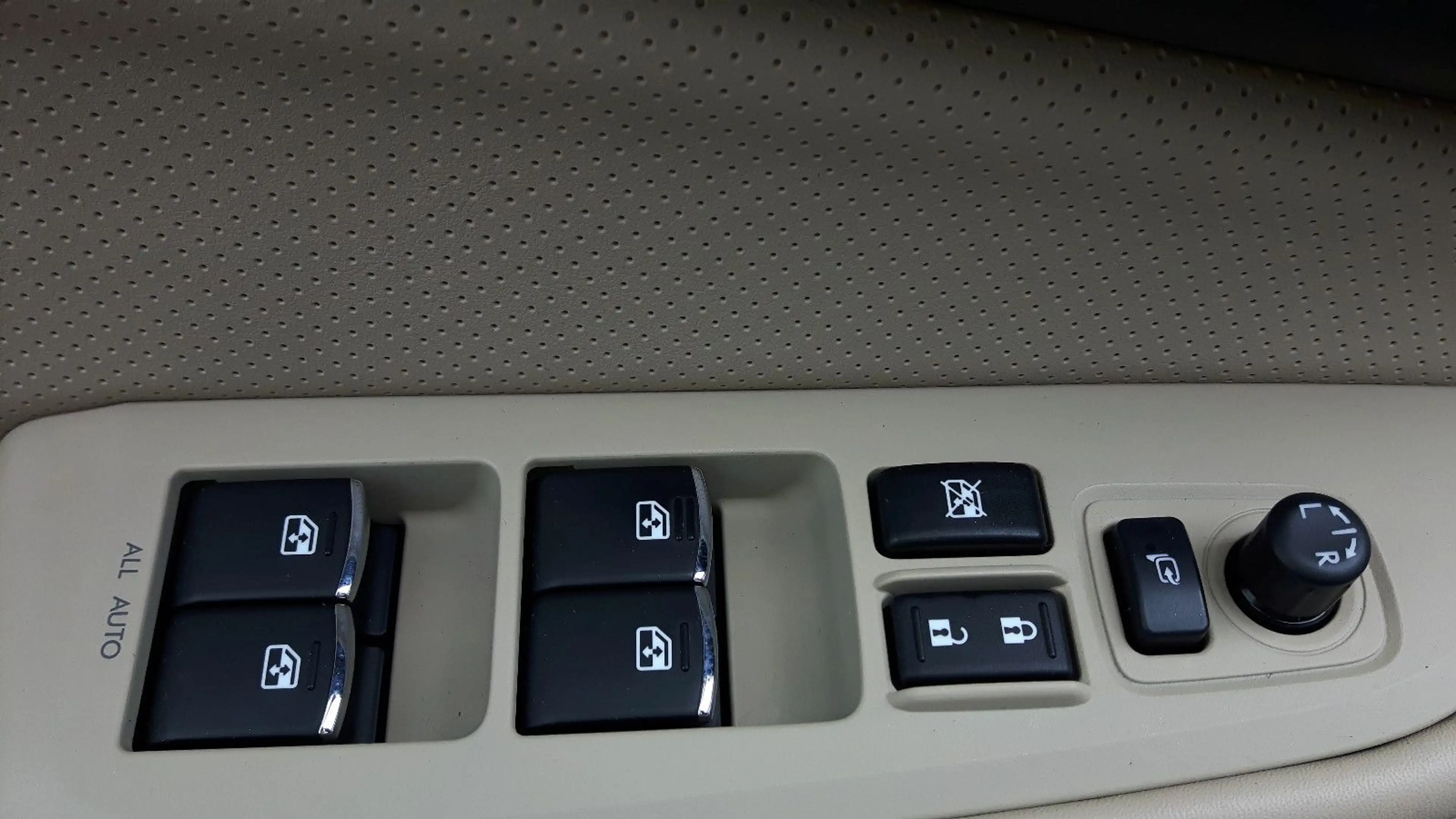 Subaru OUTBACK 2,0D Sport AHK abn.Lineartronic — photo 7
