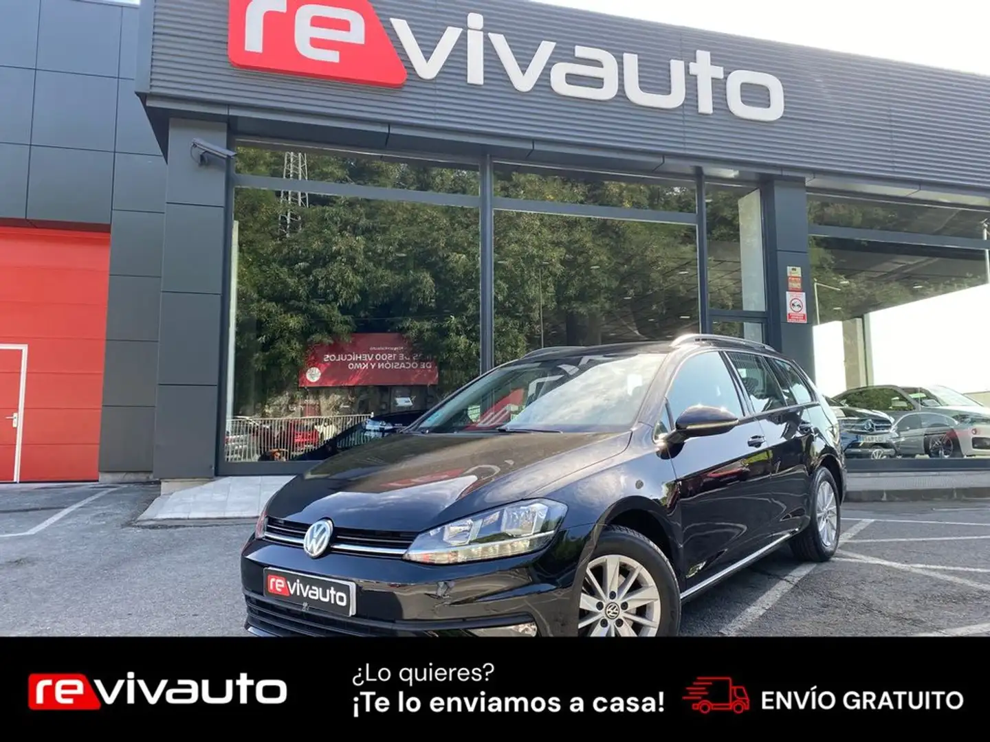 Volkswagen Golf Variant 1.0 TSI Ready2GO 85kW Schwarz - 1