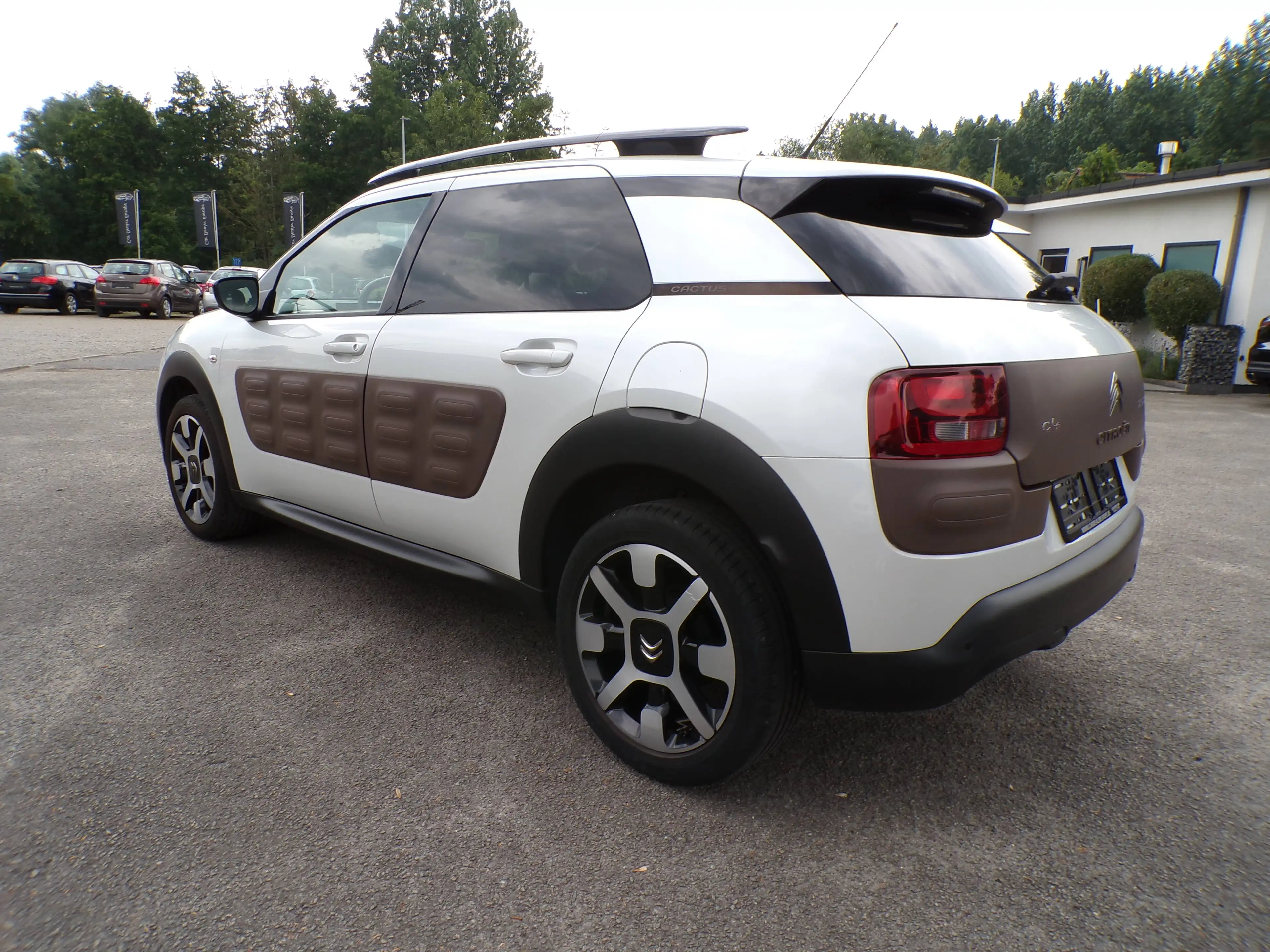 Citroen C4 Cactus C4 Cactus 1.2i Navi/Camera/Leder/Garantie/69.000km — photo 4