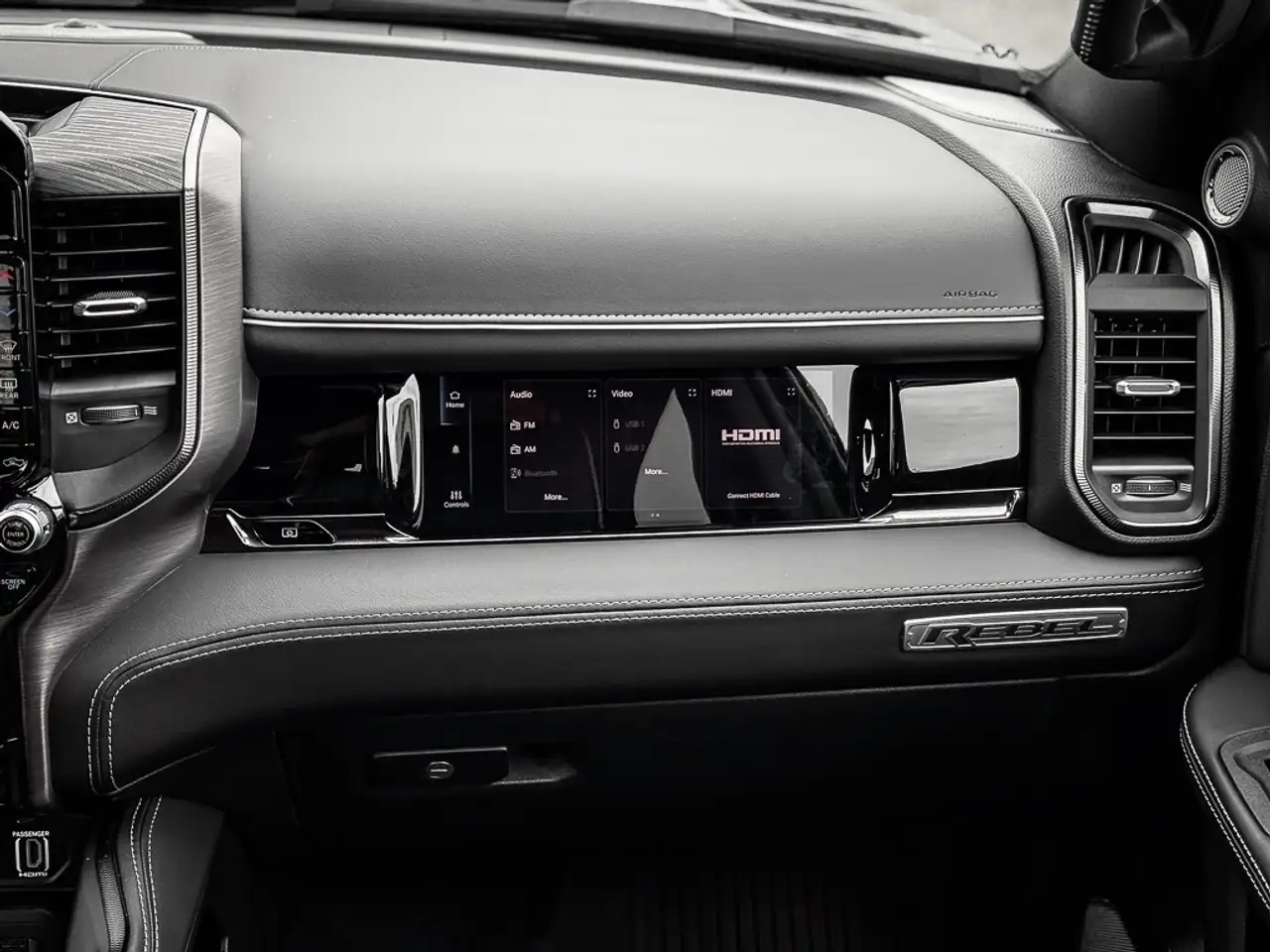 RAM 2500 снимка RAM 2500