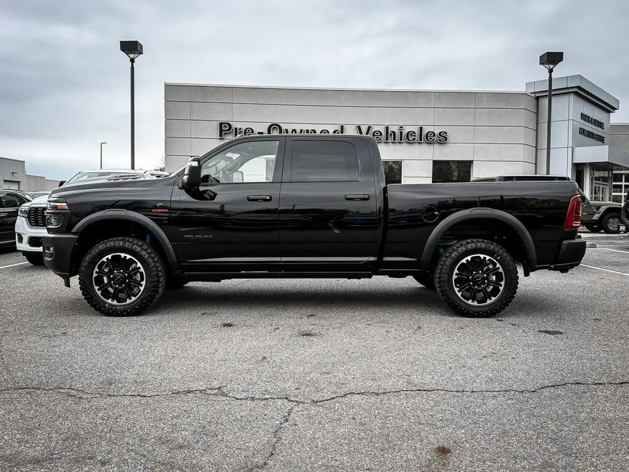 RAM 2500 снимка RAM 2500