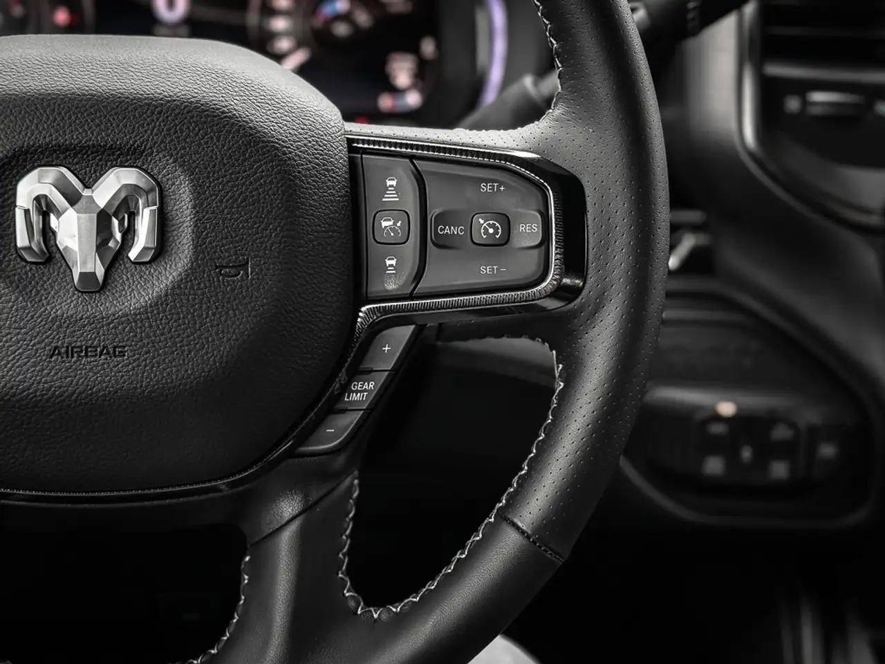 RAM 2500 снимка RAM 2500