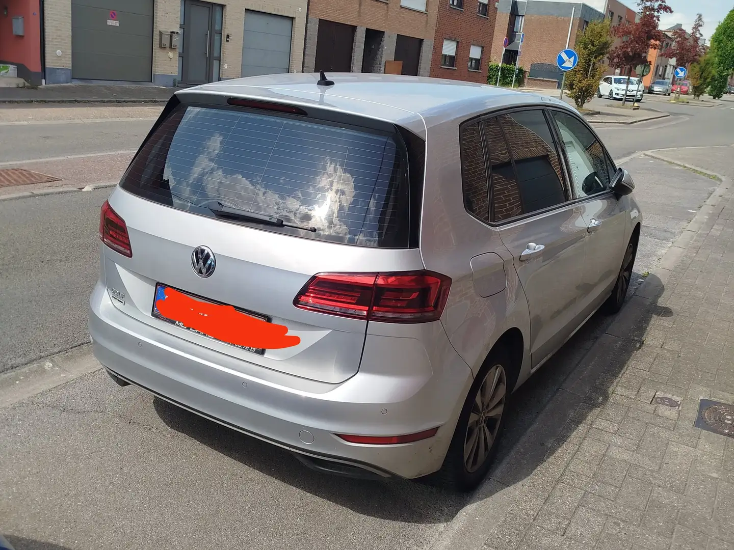 Volkswagen Golf Sportsvan Golf Sportsvan 1.6 TDi Highline Grijs - 2