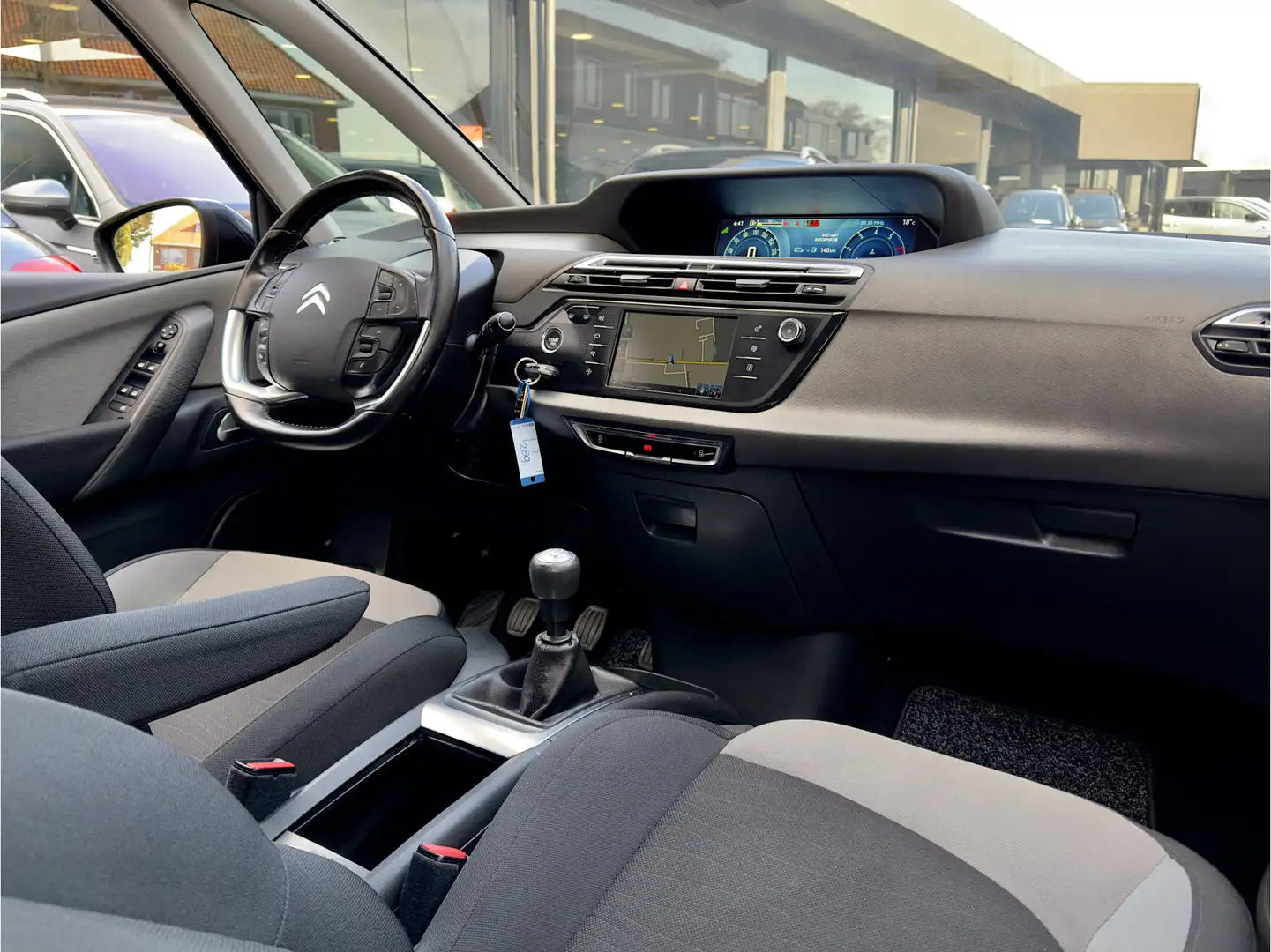 Citroen Grand C4 Picasso 1.2 PURE TECH 7PERS. NAVI CAMERA AIRCO LED LMV PDC Zwart - 2
