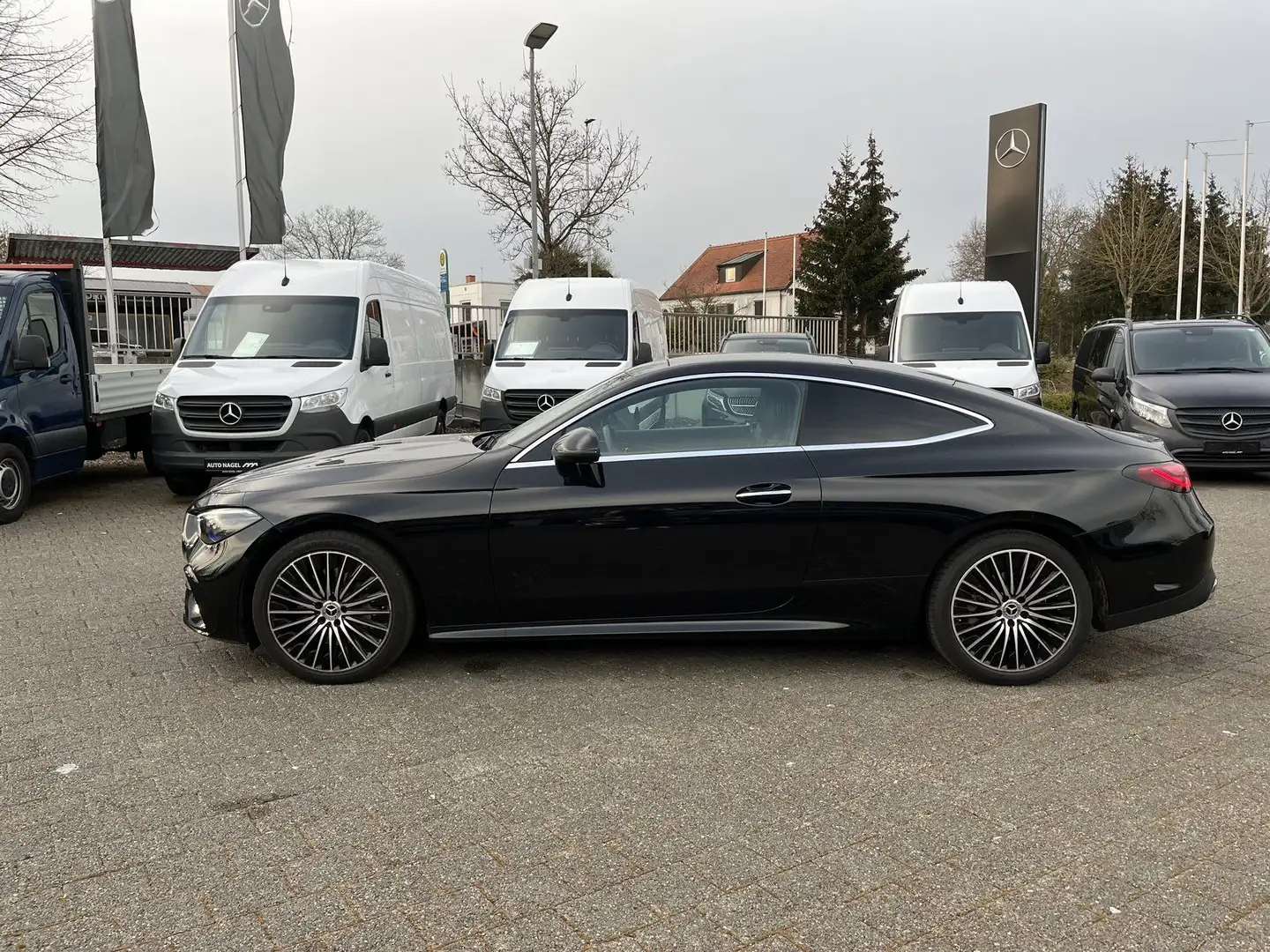 Mercedes-Benz CLE 220 d AMG Line Advanced Plus AHK Pano uvm. Negru - 2