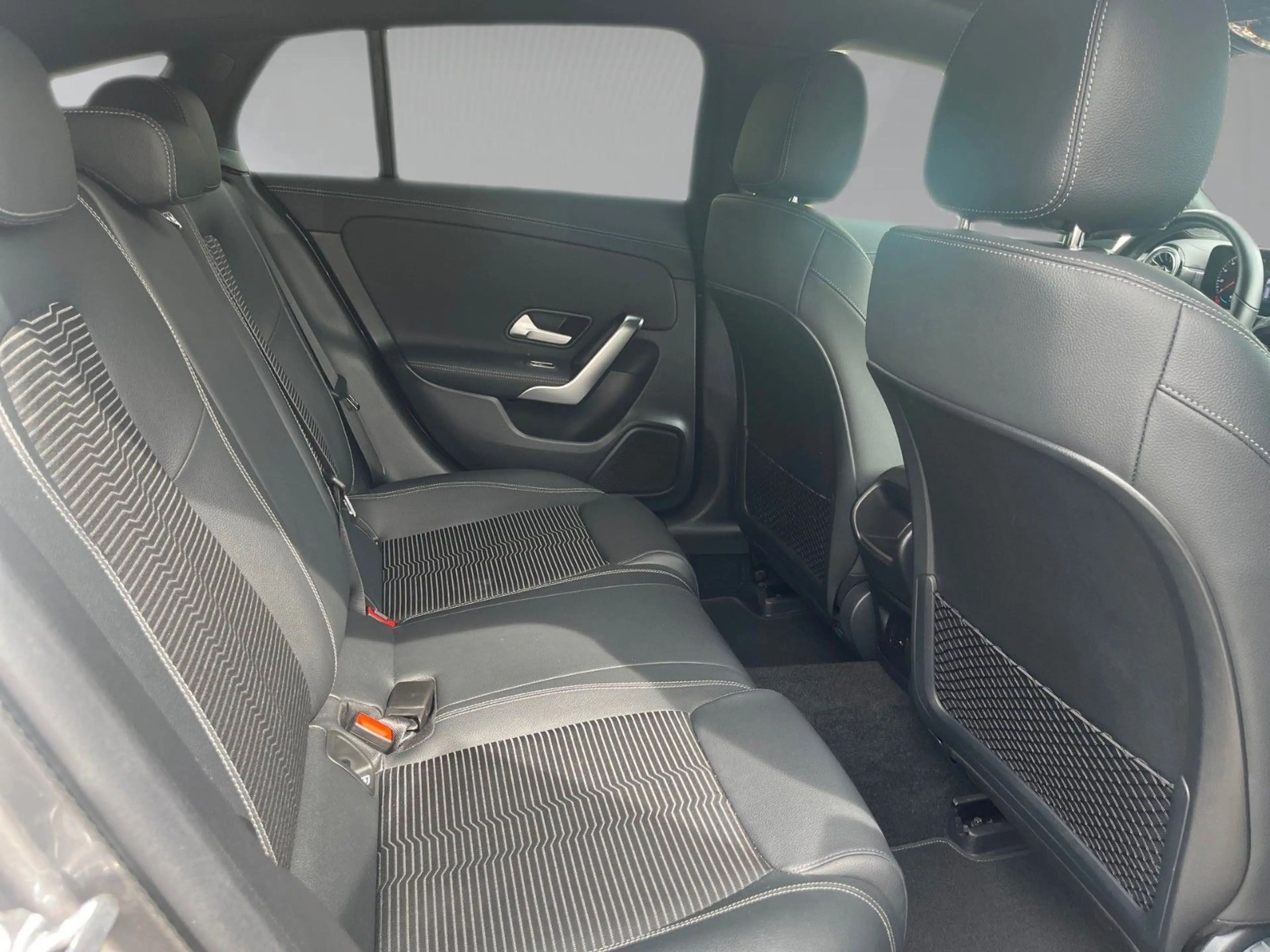 Mercedes-Benz CLA 250 CLA 250 DCT — photo 9