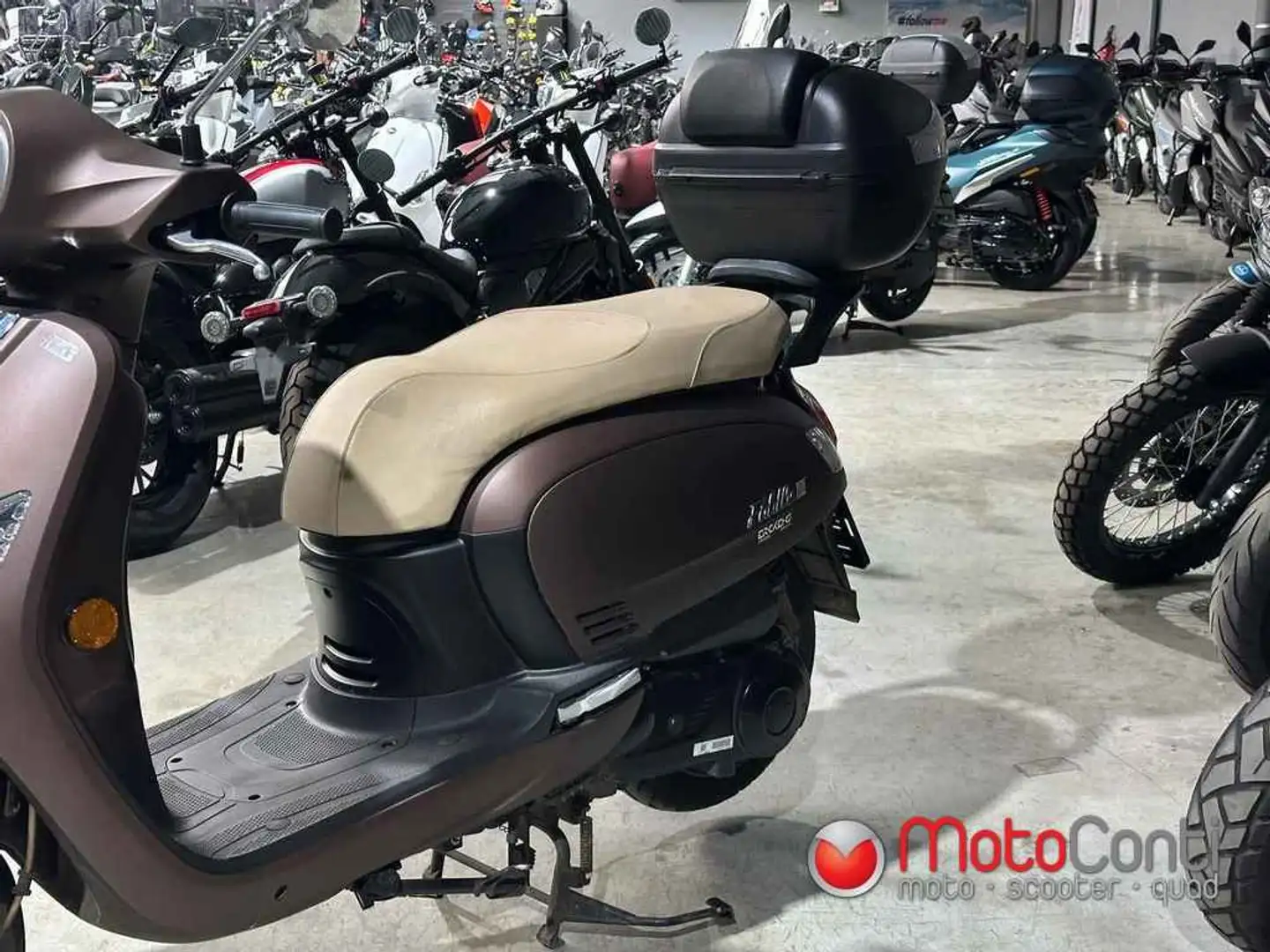 SYM Fiddle 125 III S Marrón - 2