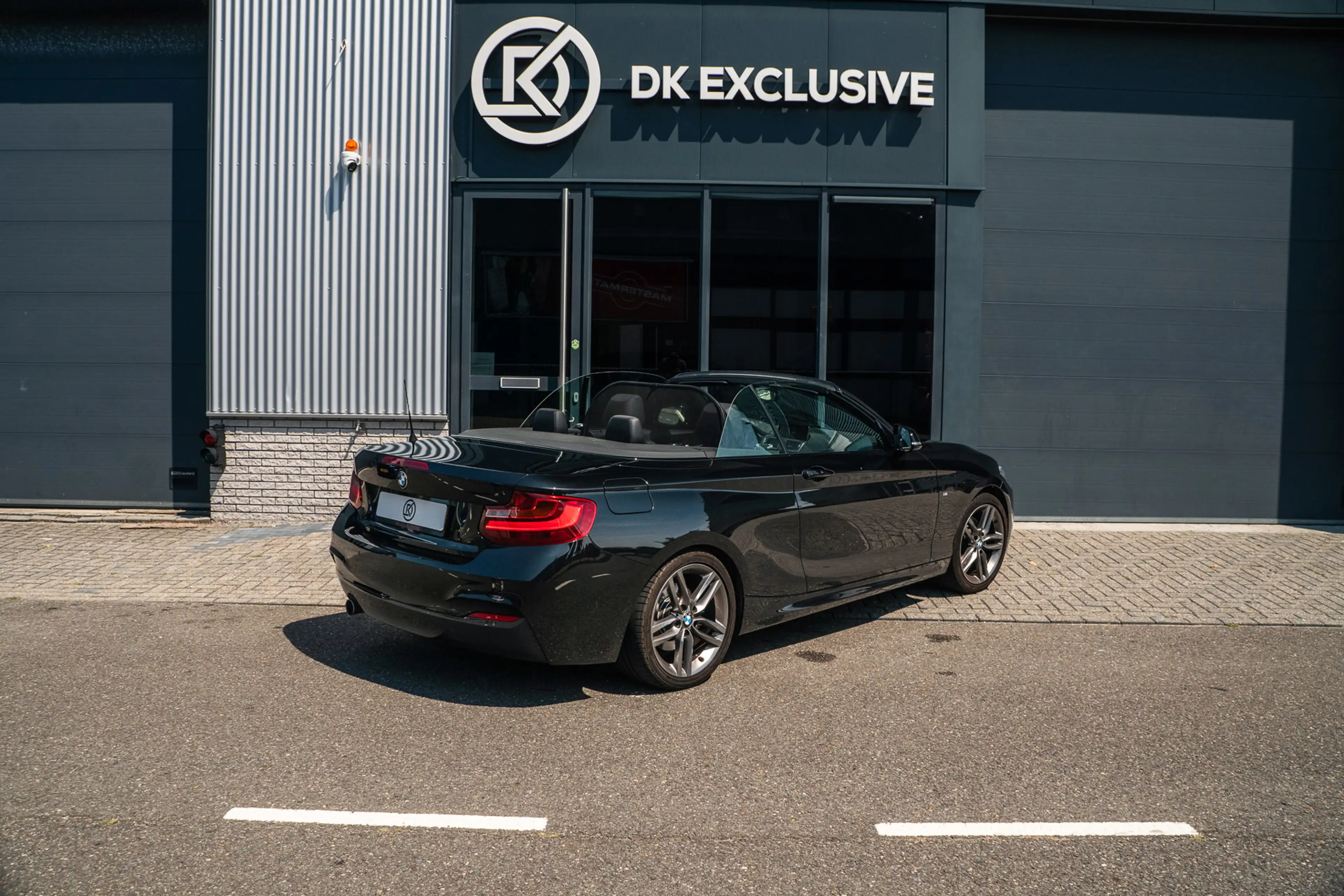 BMW 220 2-serie Cabrio 220i Centennial High Executive — photo 4