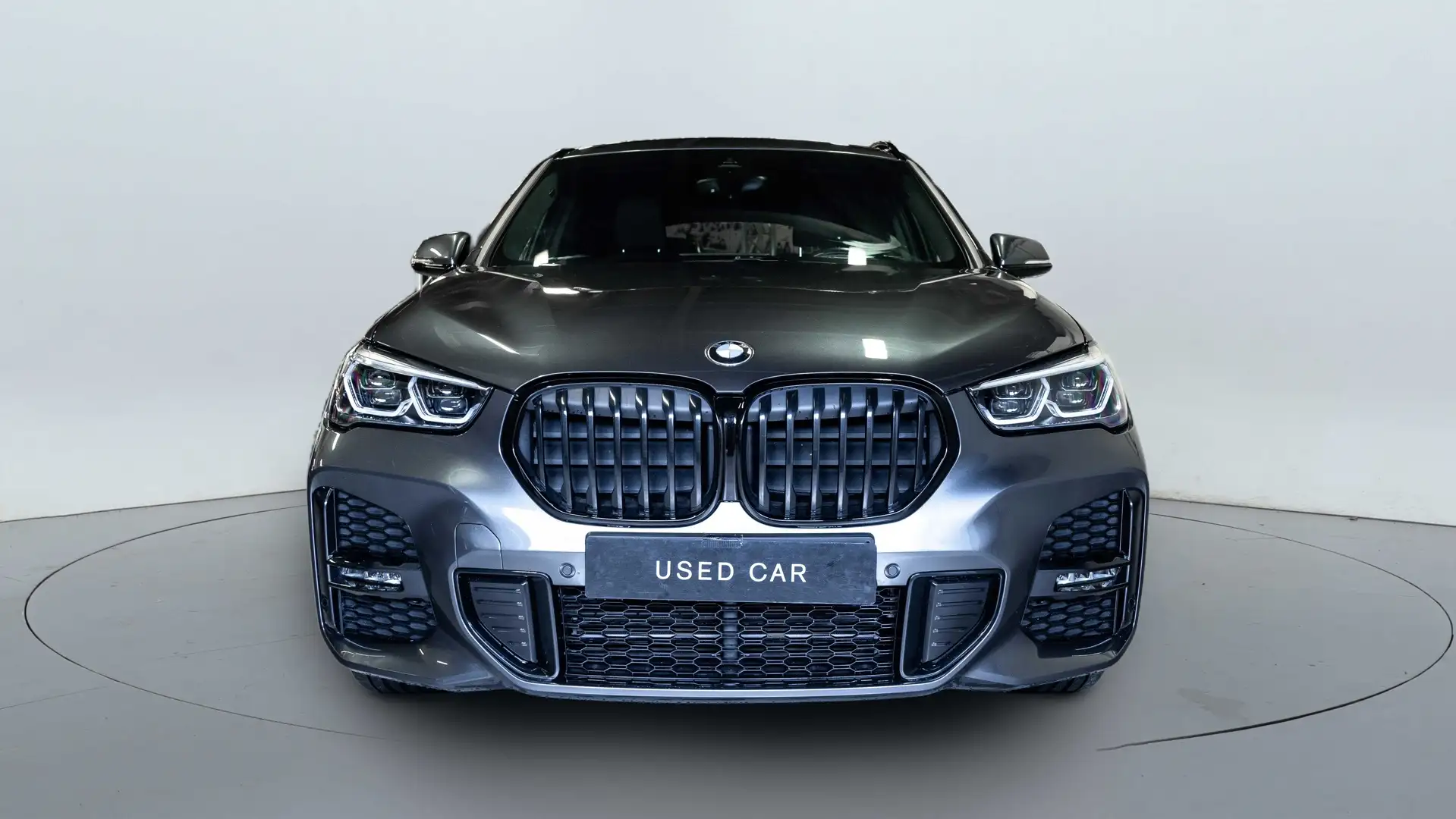 BMW X1 XDrive25e M Sport|19''LM|HUD|Navi+|Stoelv.|CAMERA| Grau - 2