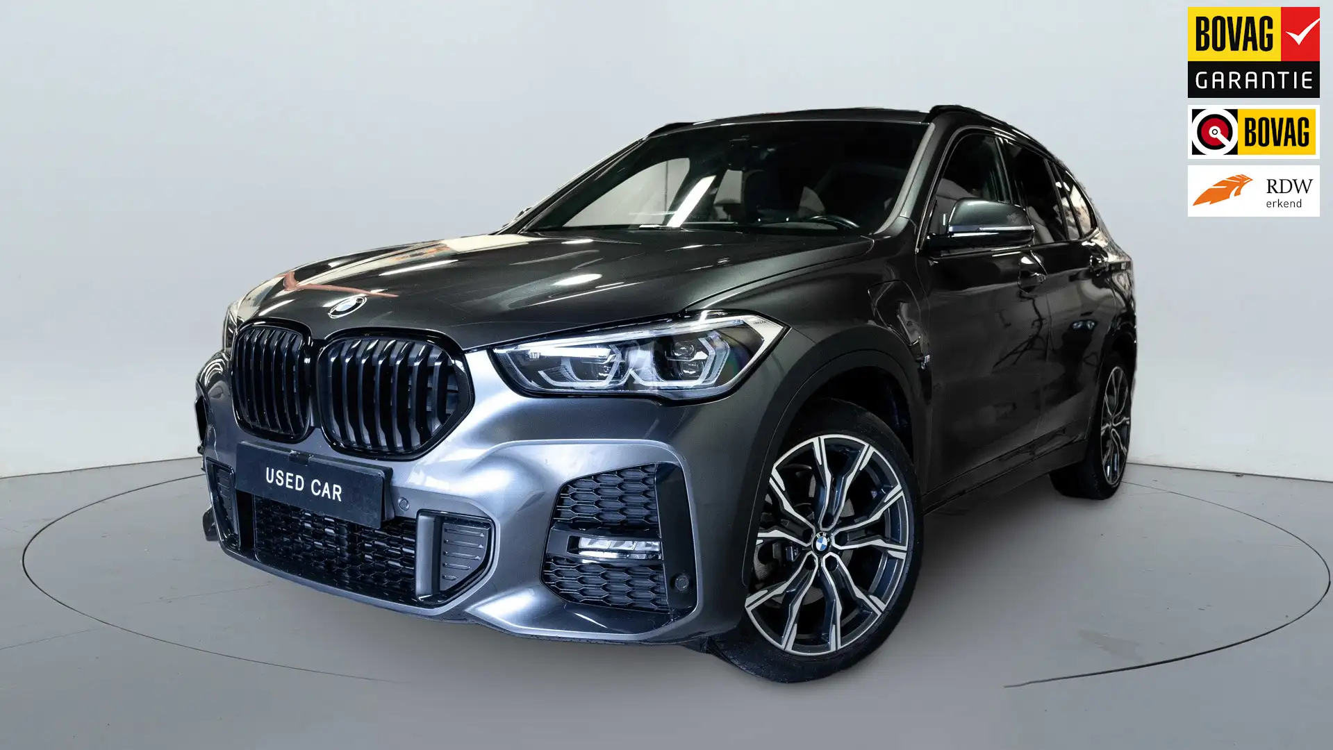 BMW X1 XDrive25e M Sport|19''LM|HUD|Navi+(groot scherm)|S Grau - 1