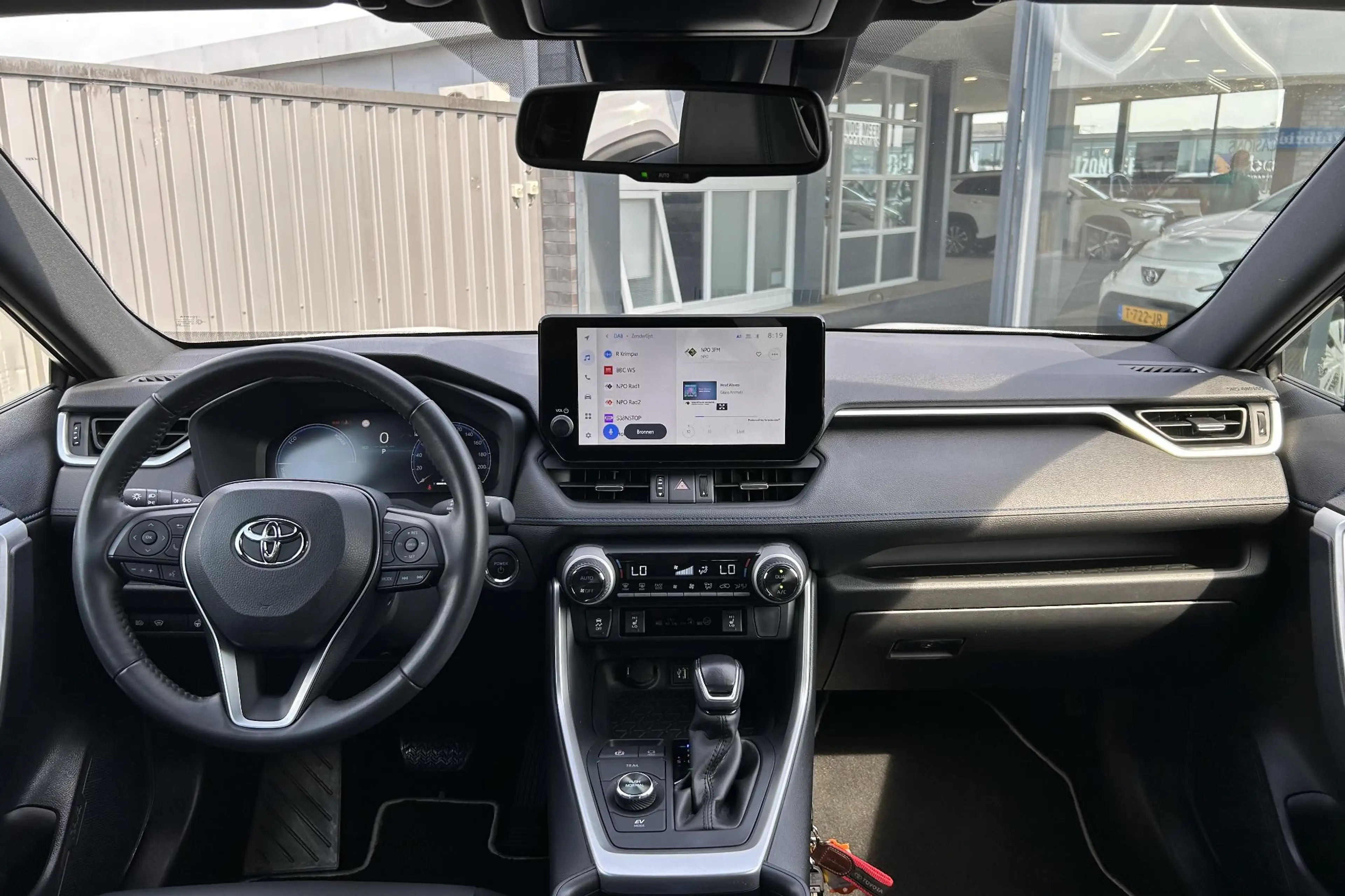 Toyota RAV 4 2.5 Hybrid AWD Bi tone, Bearlock, Trekhaak! — photo 3