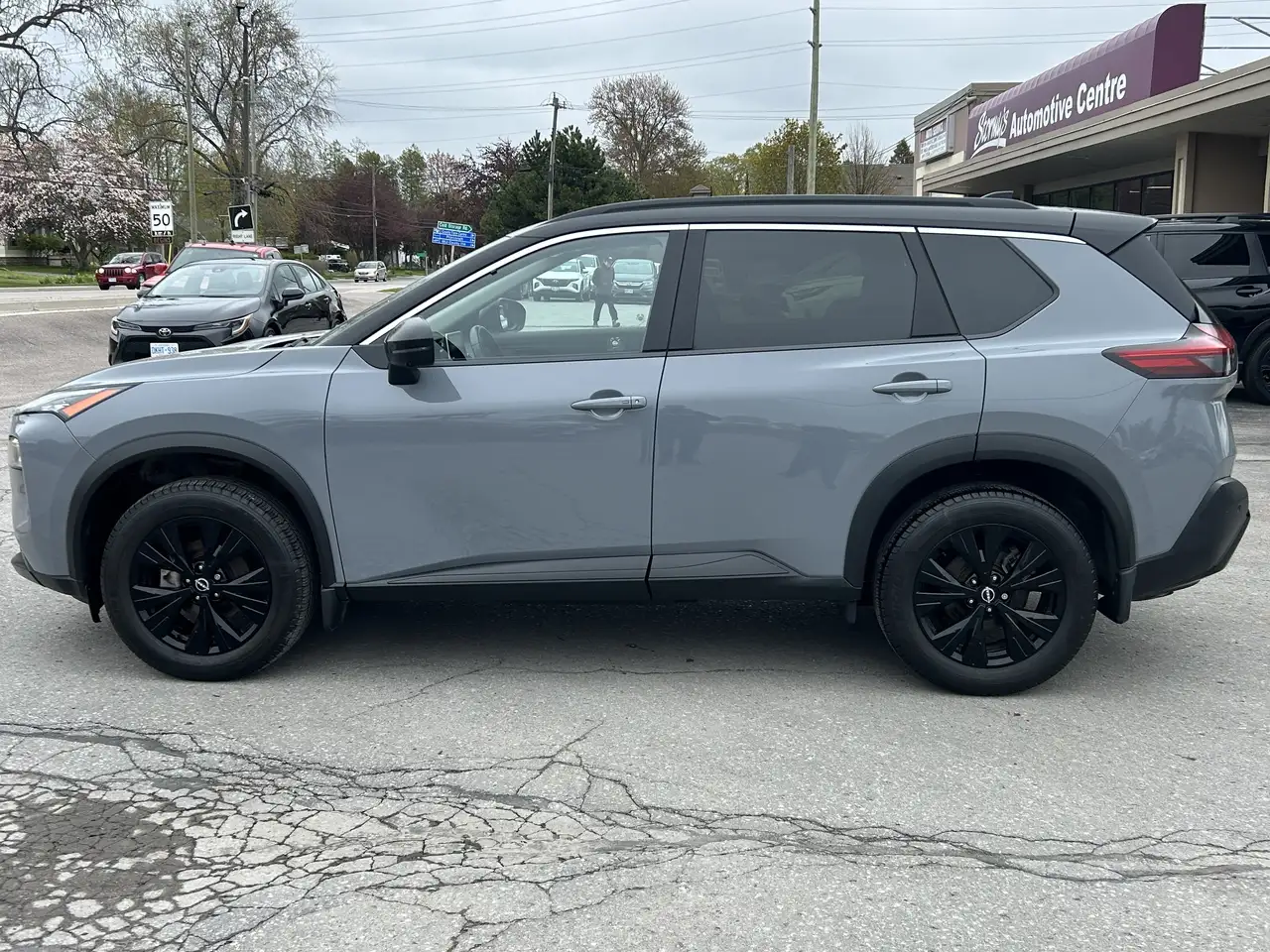 Nissan Rogue снимка Nissan Rogue