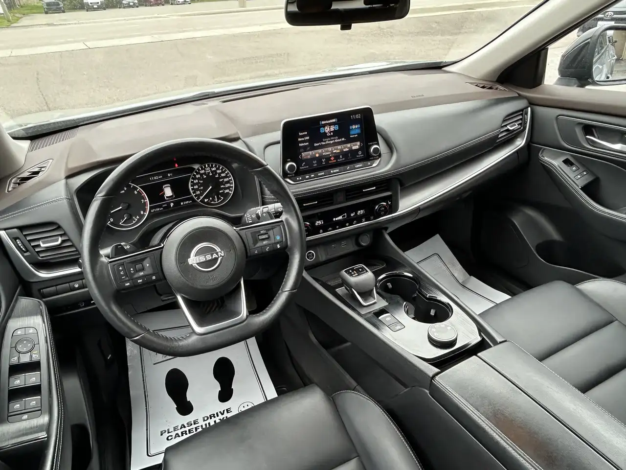 Nissan Rogue снимка Nissan Rogue