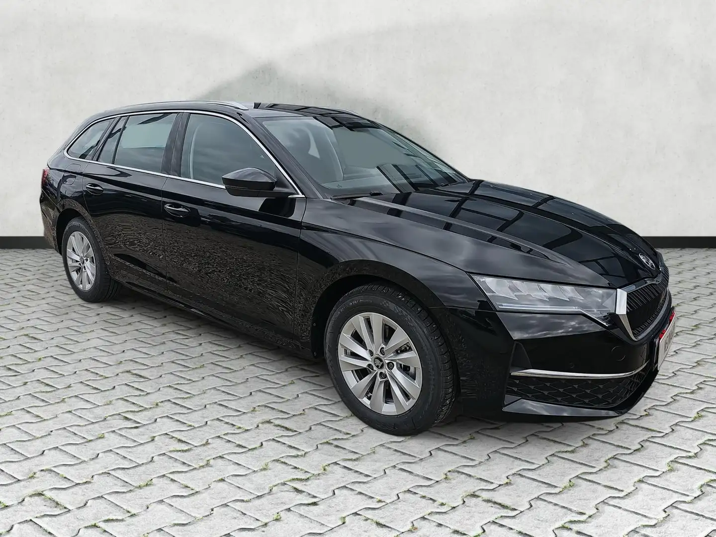 Skoda Octavia Combi 1.5 eTSI DSG Selection Navi Kessy Schwarz - 2