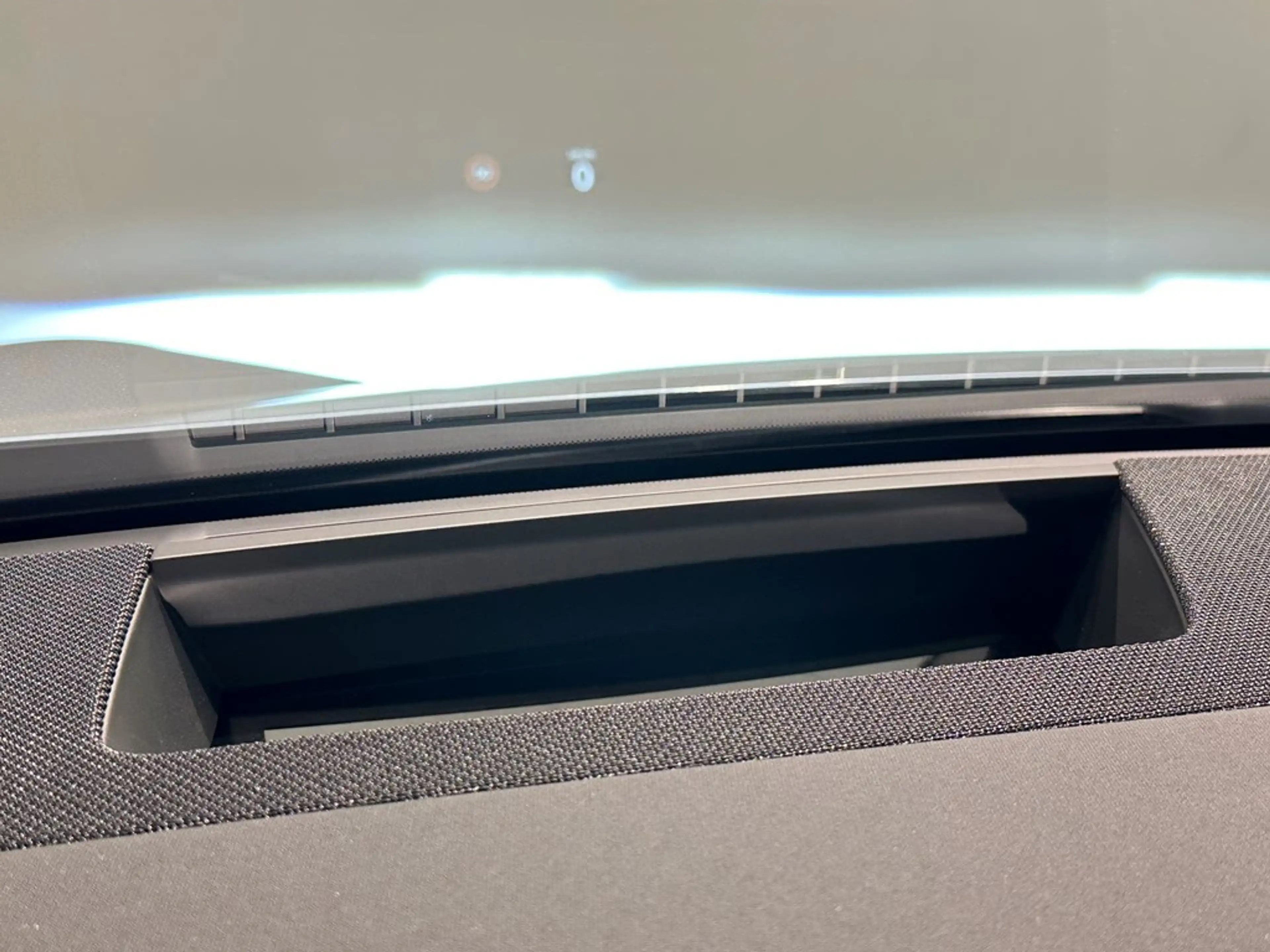 Polestar 4 Long Range PILOT PLUS PACK — photo 10