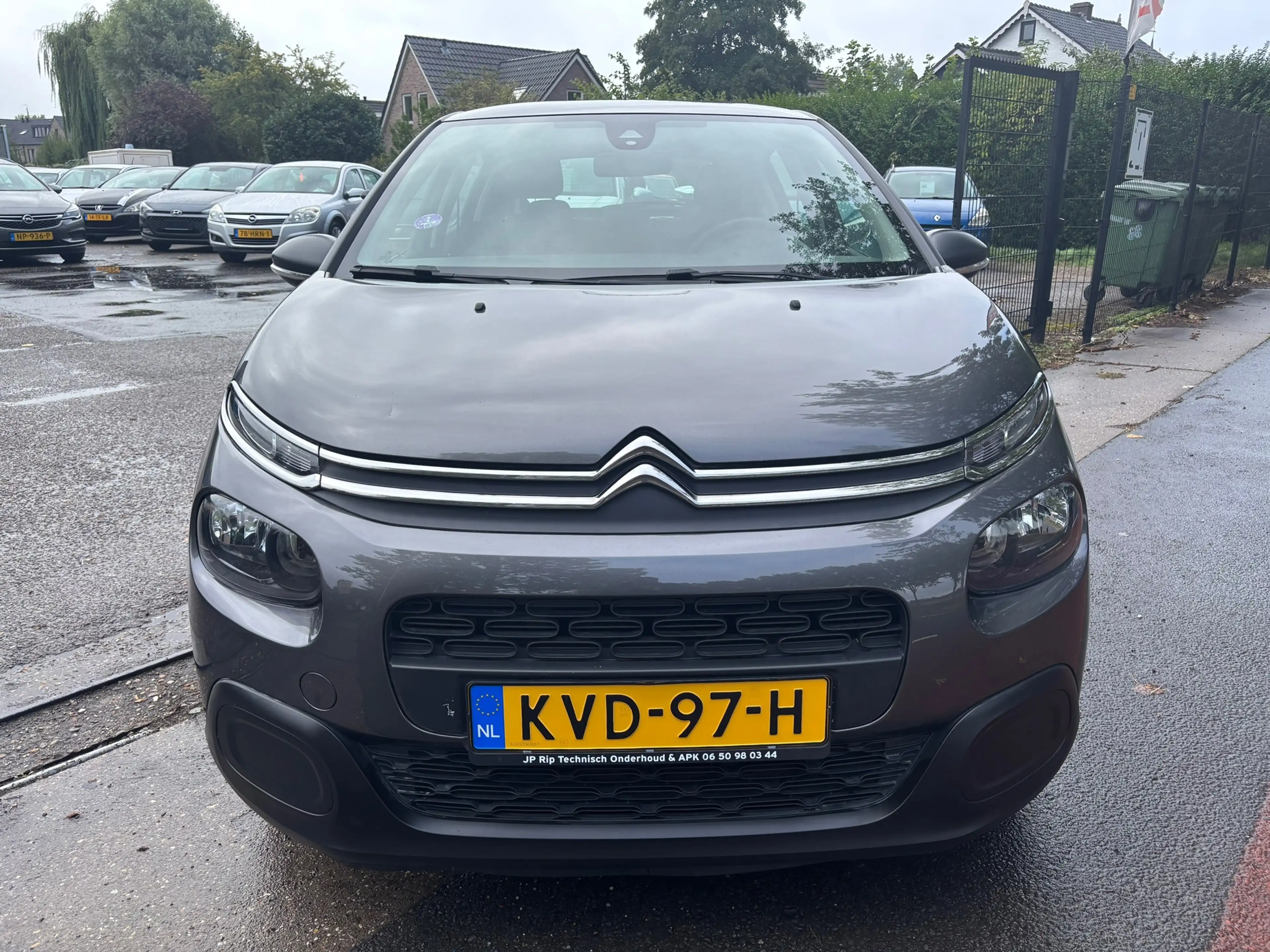 Citroen C3 1.2 PureTech Live — photo 2