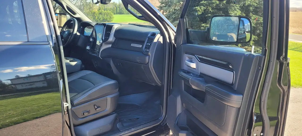 RAM 2500 снимка RAM 2500