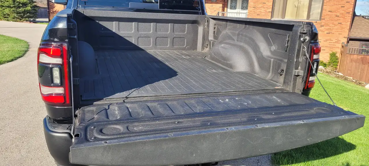 RAM 2500 снимка RAM 2500