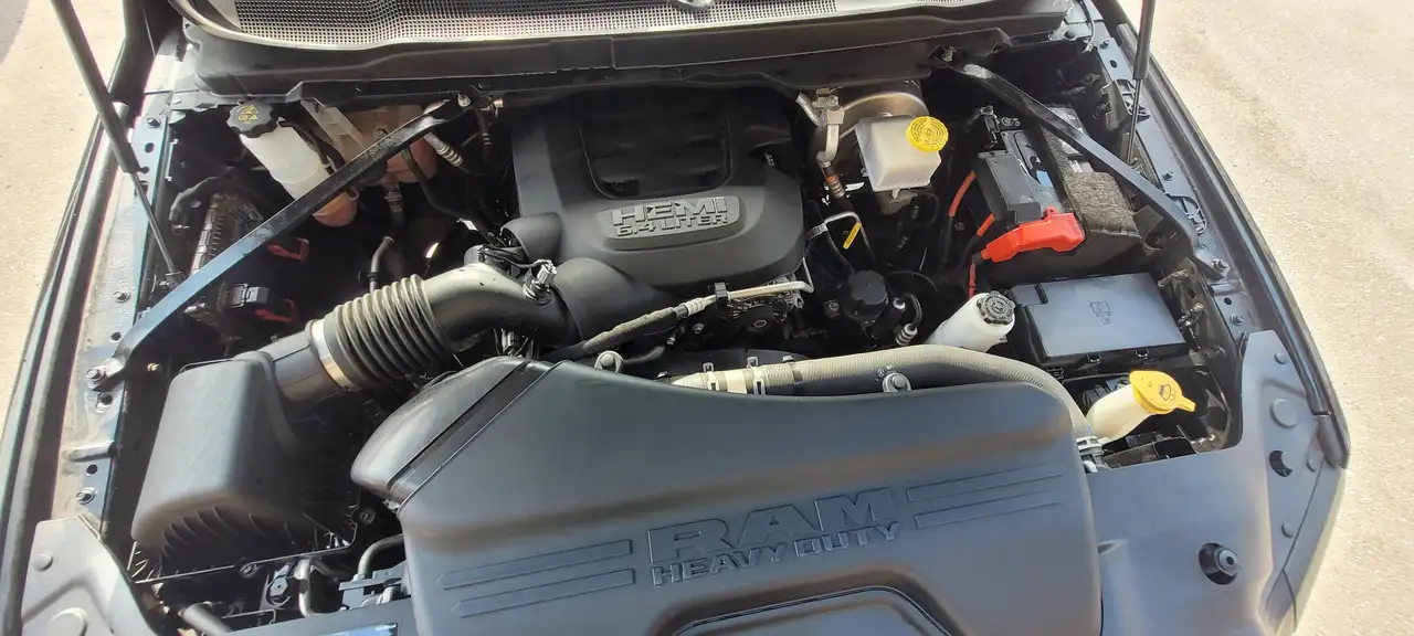 RAM 2500 снимка RAM 2500