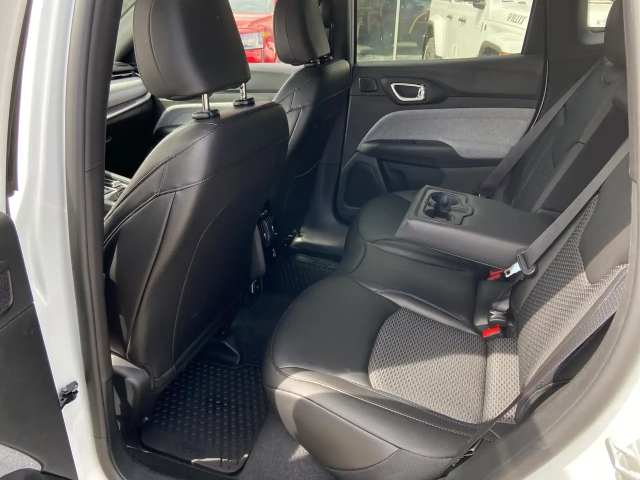 Jeep Compass снимка Jeep Compass
