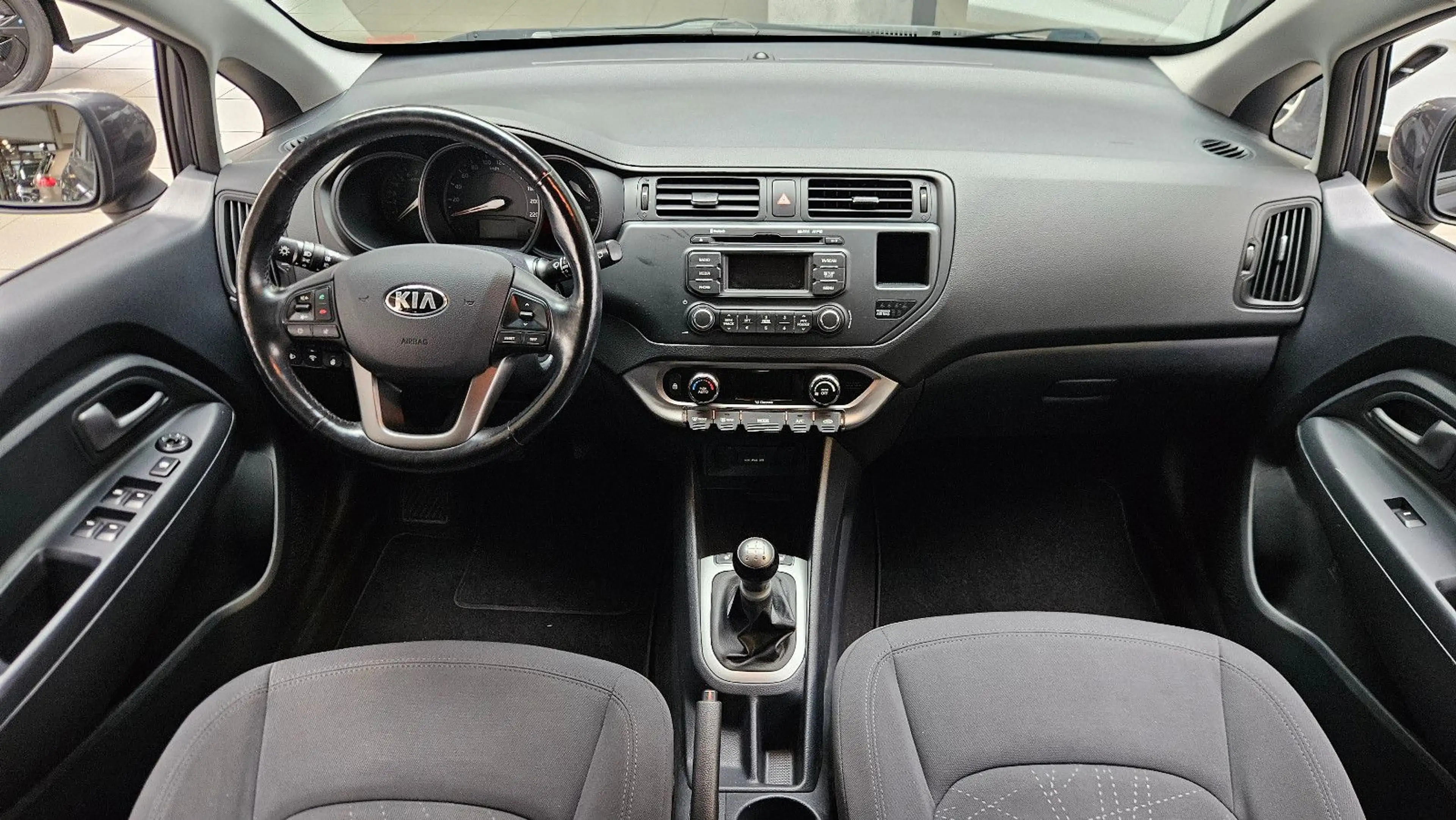 Kia Rio Dream Team * SHZ * LHZ * Allwetter Reifen * — photo 9