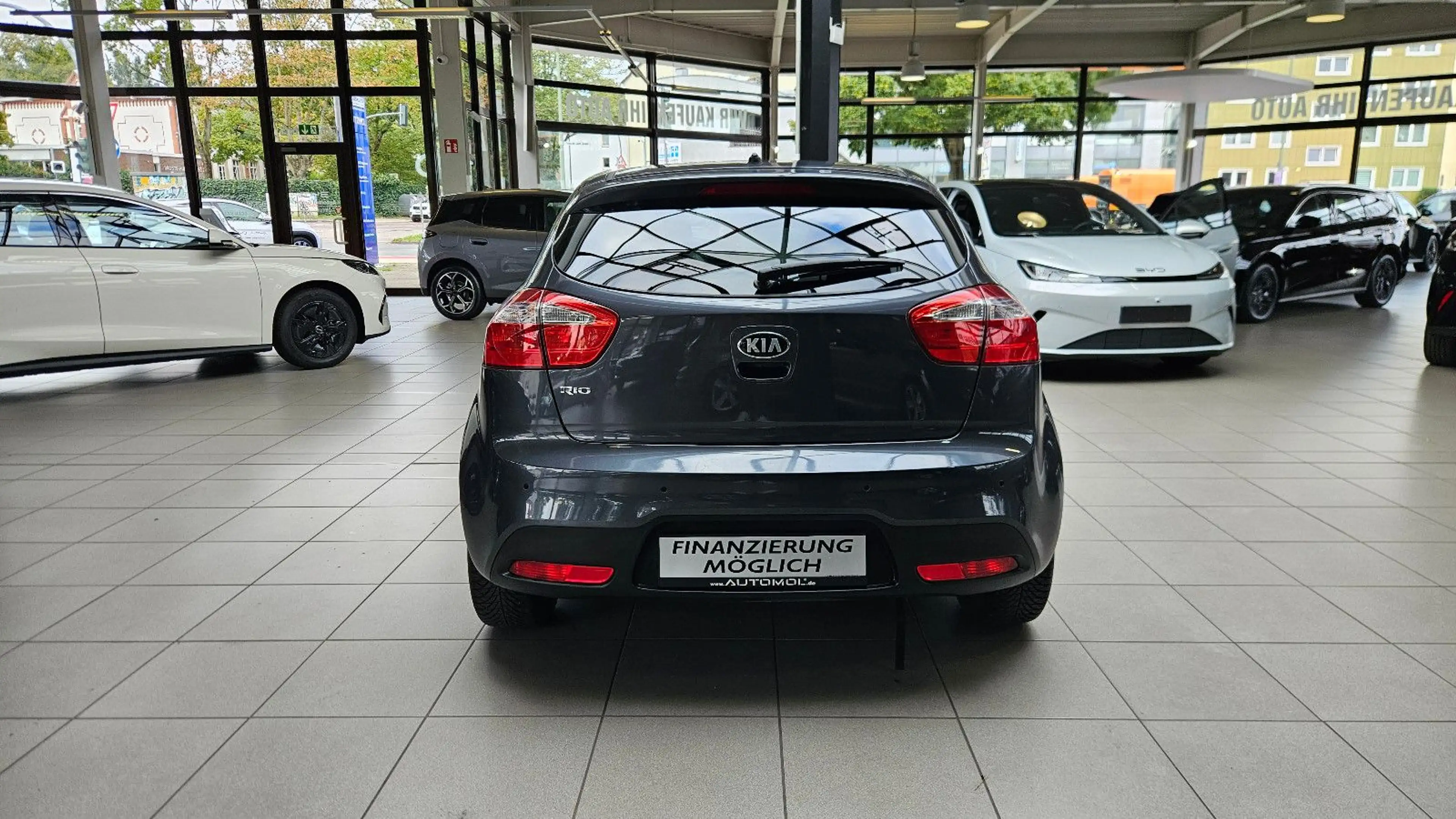 Kia Rio Dream Team * SHZ * LHZ * Allwetter Reifen * — photo 7