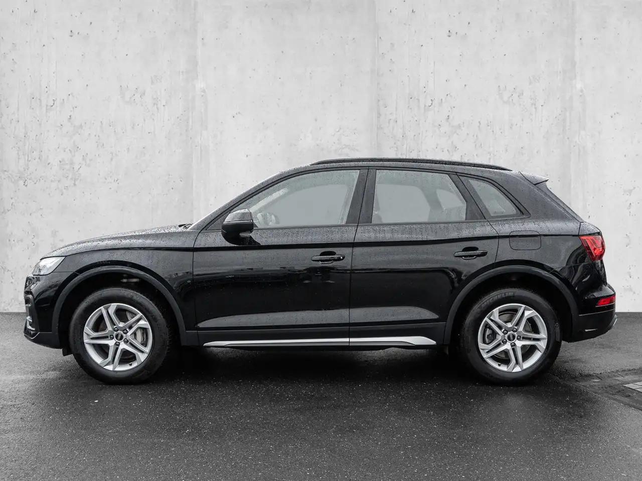 Audi Q5 TFSI 50 TFSI e quattro 220 S tronic advanced LED N 6