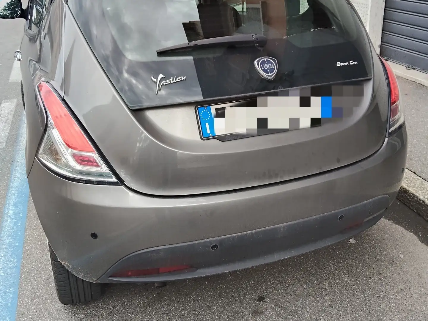 Lancia Ypsilon 1.2 8v Silver s&s 69cv - 1