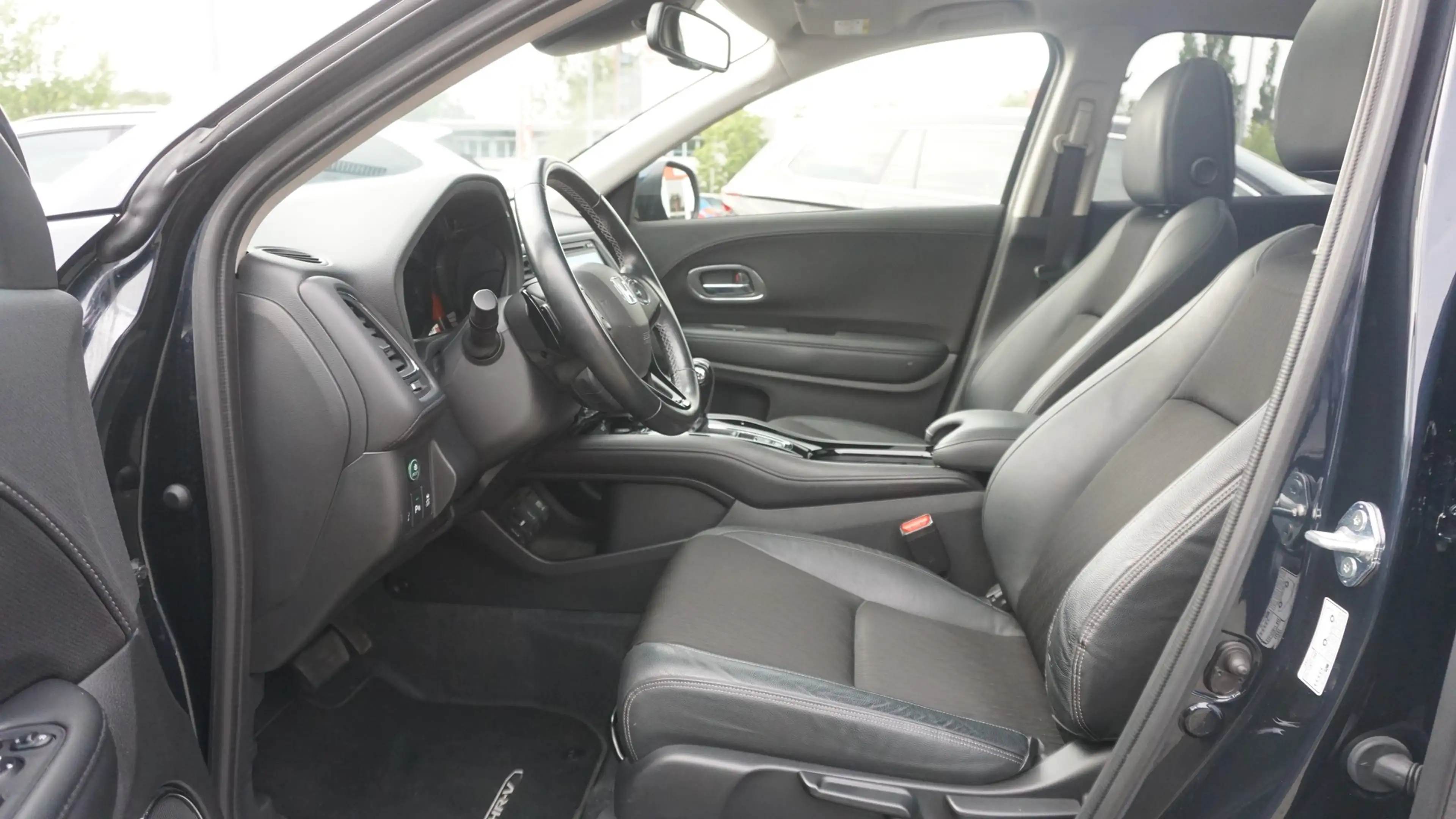 Honda HR-V Executive Navi Sitzheizung DAB AHK PDC — photo 15